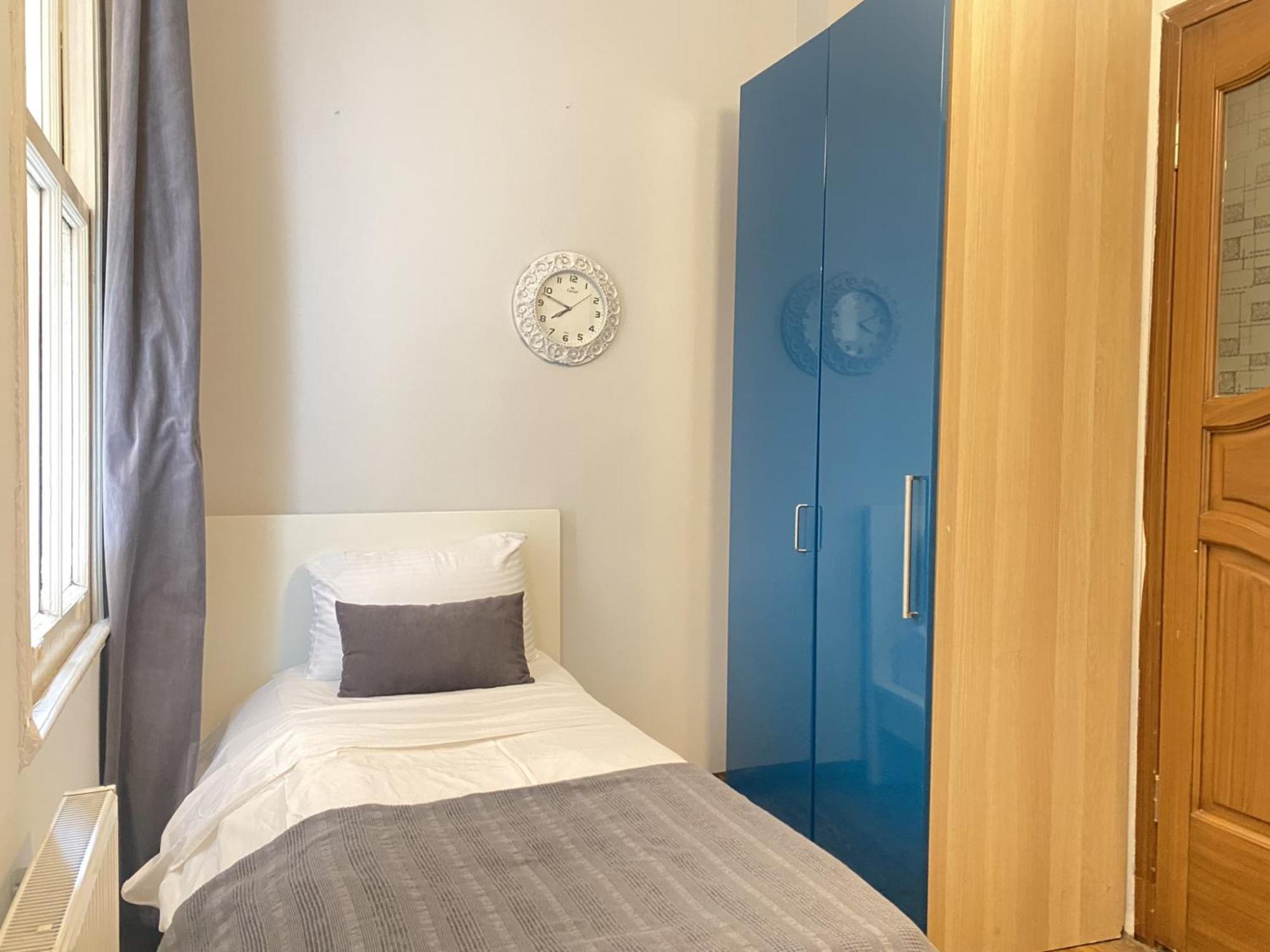 Authentic Beyoğlu Flat 2BR w Brick Walls Vint