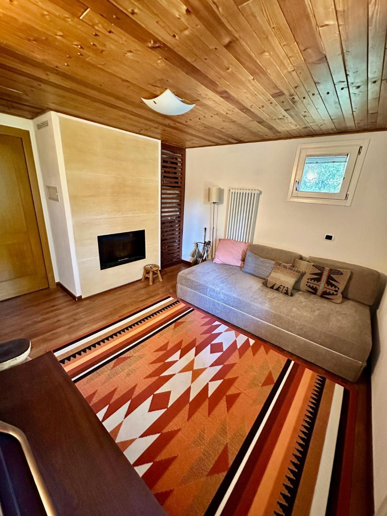 Ca'Mugo, a chalet in the magic woods, near Cortina