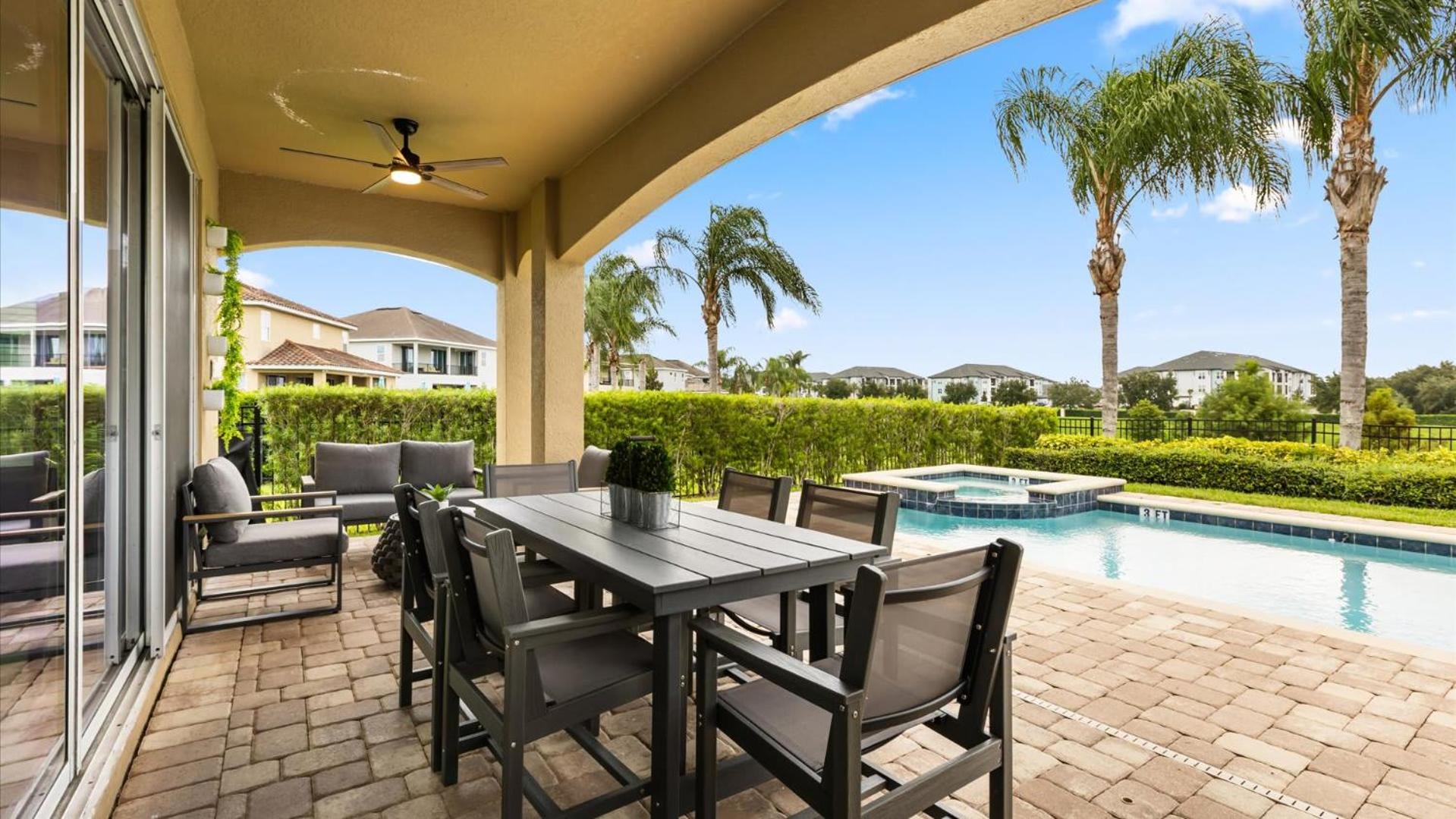 Upstay Spacious 5BR Villa Private Pool and Hot Tub