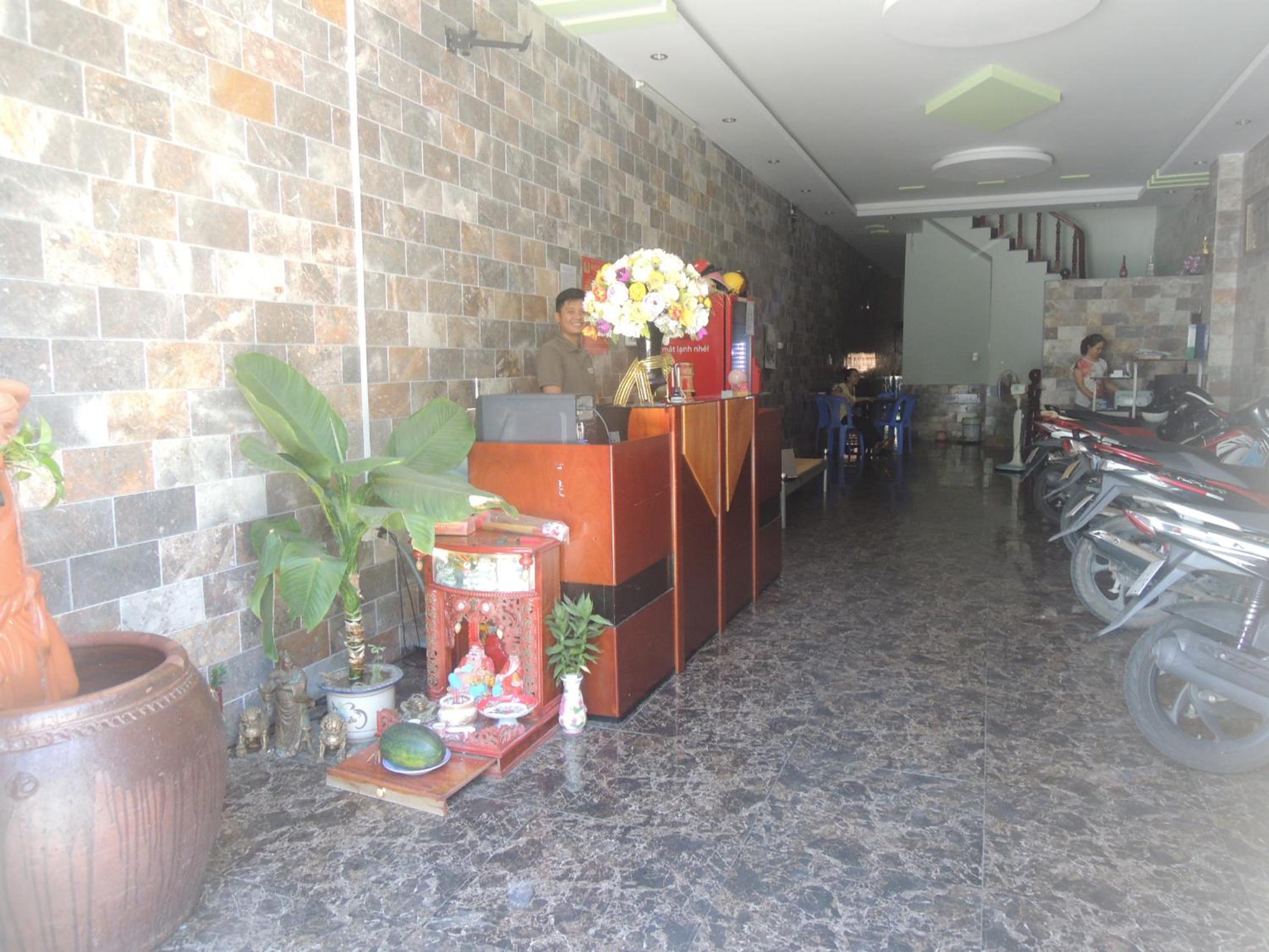 Photo 8