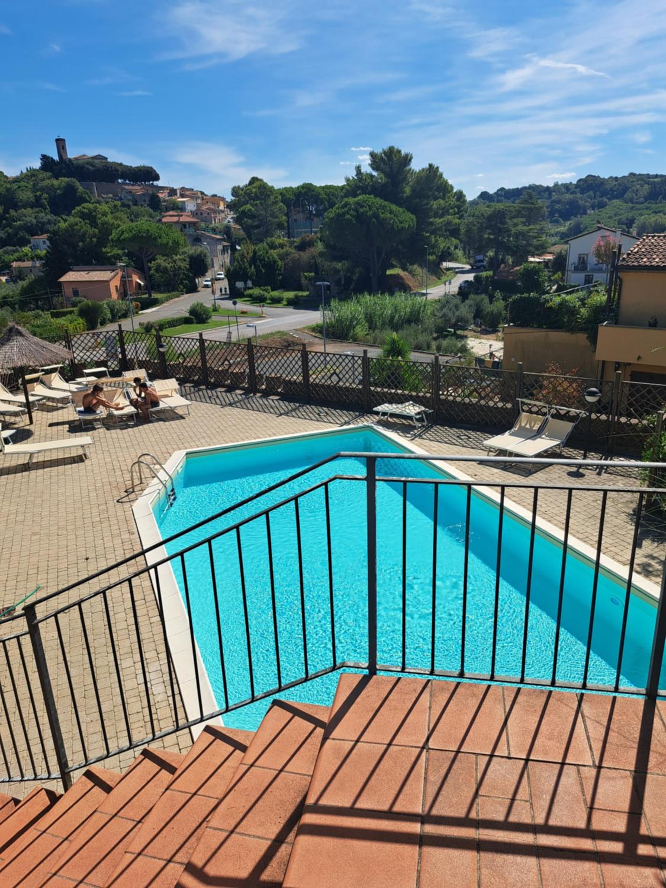 Trilocale con piscina