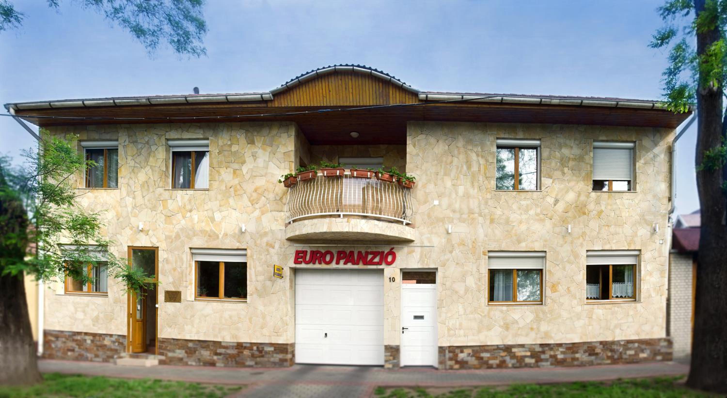 Euro Panzio view 3
