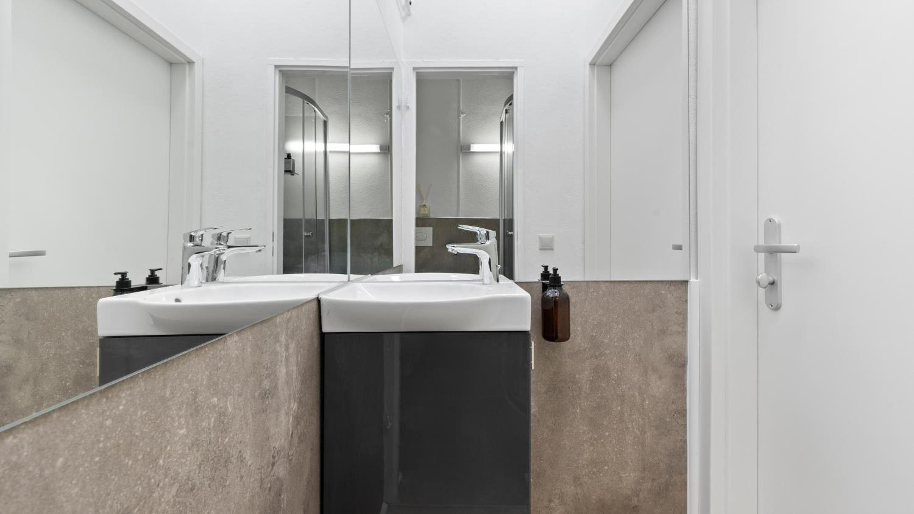 Design Suite - Sauna & zentral - 75 QM