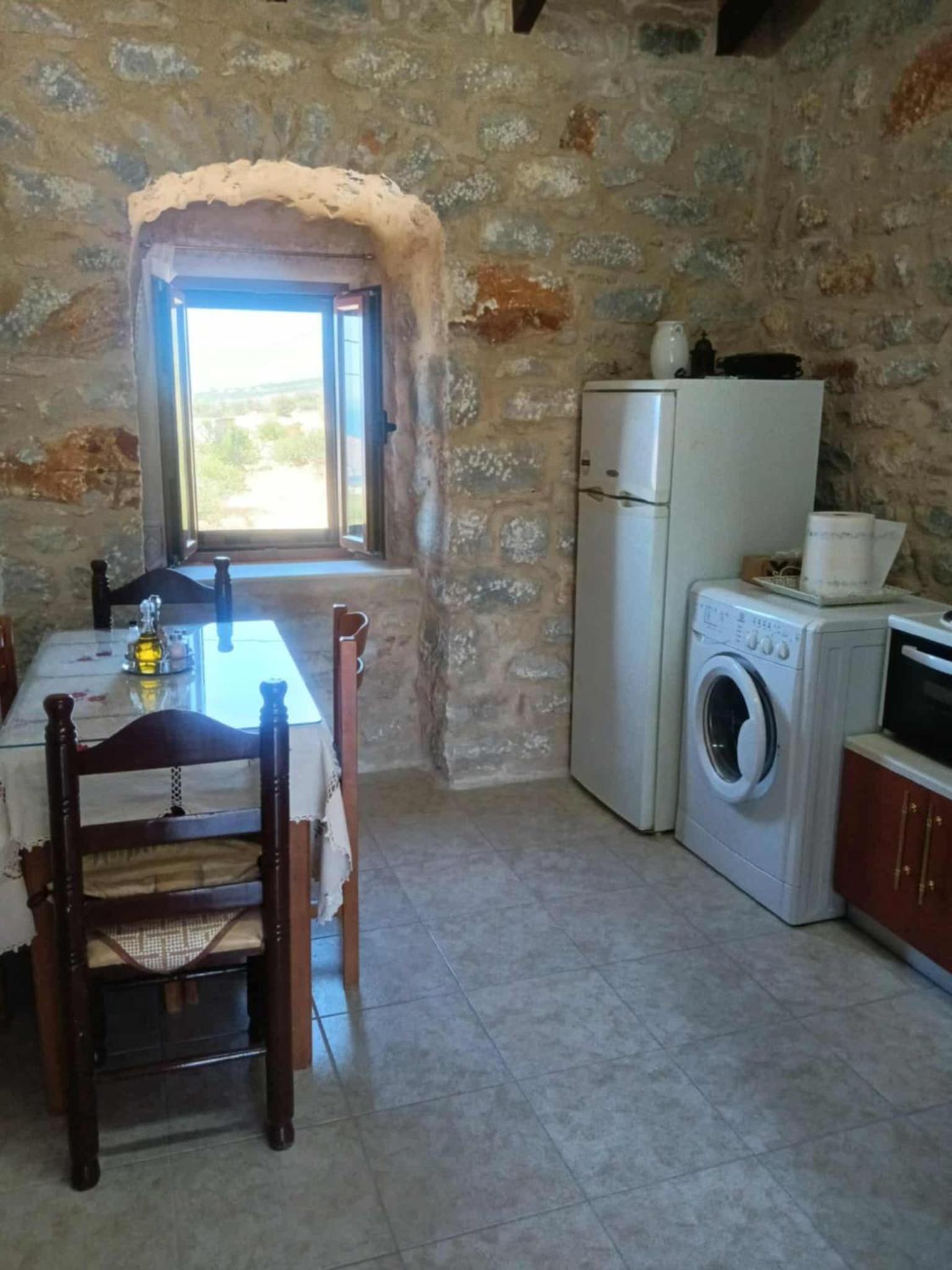 Πετροχτιστο Ρηνιω