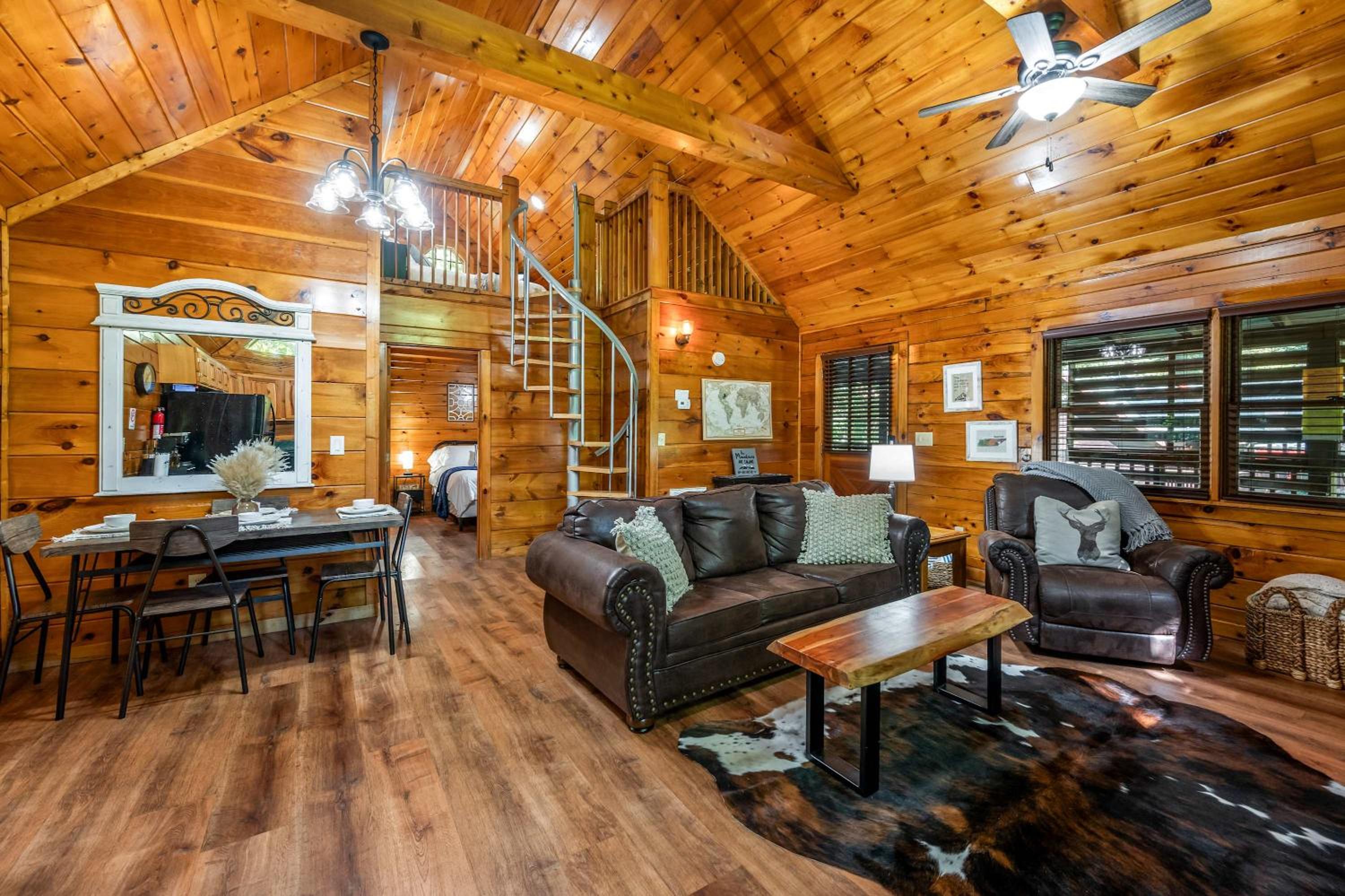 Charming Cabin with Hot Tub