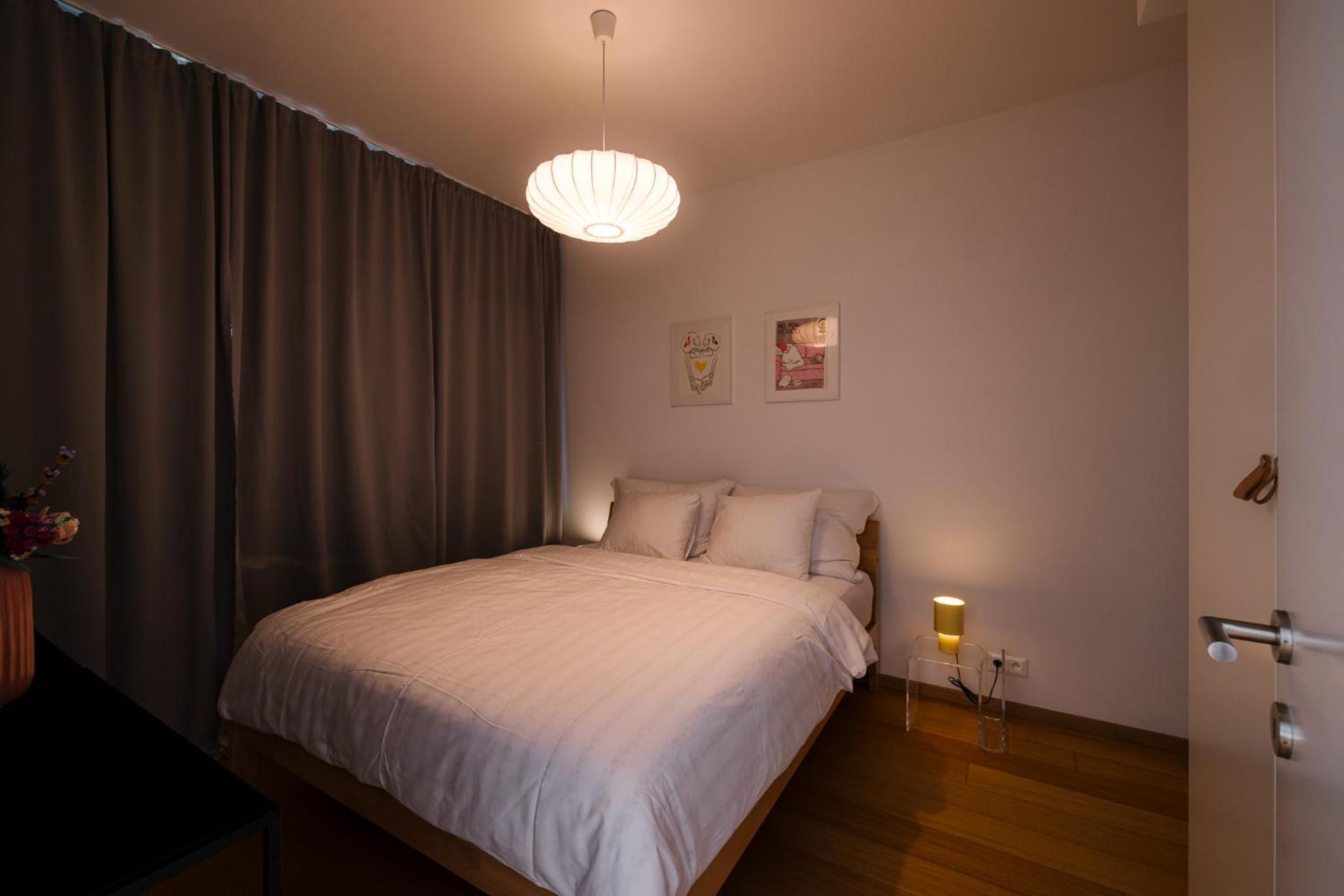 Cozy and Sunny Apartment with free parking Sky Park
