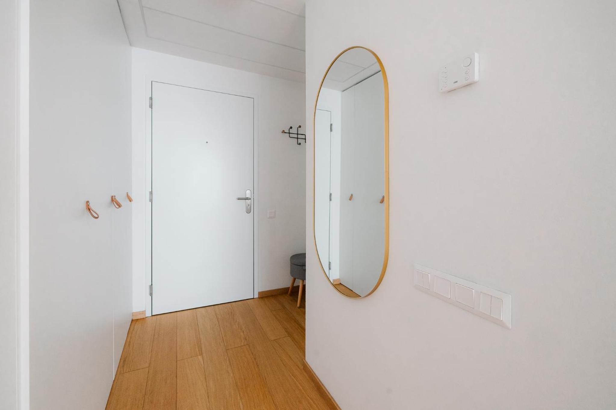 Cozy and Sunny Apartment with free parking Sky Park
