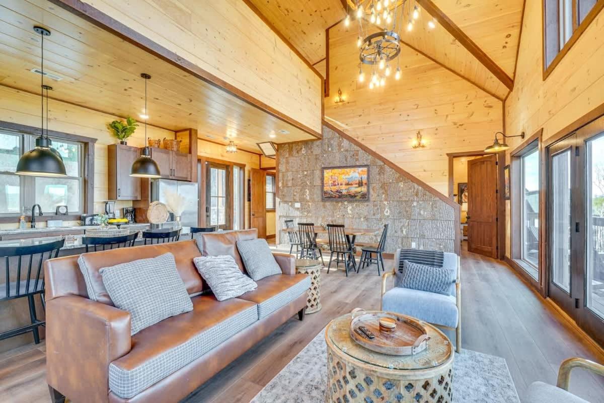 Lakeside Bear Lodge