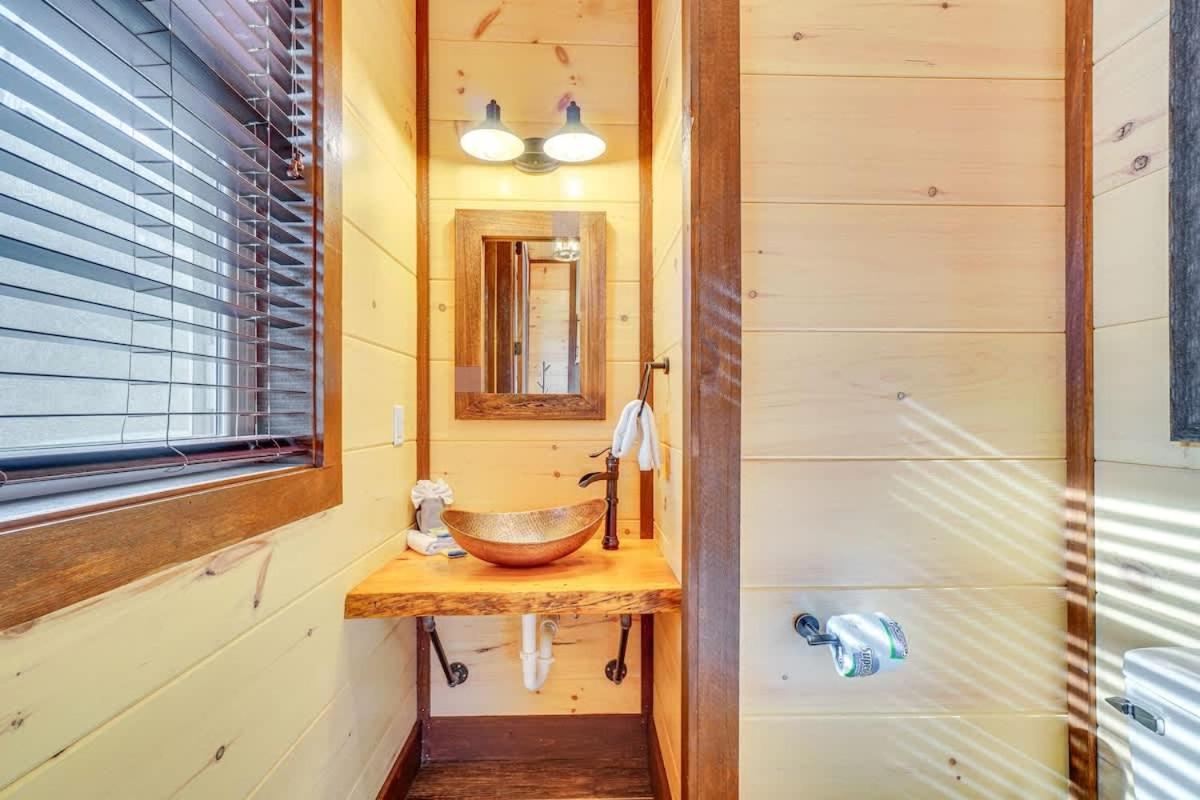 Lakeside Bear Lodge