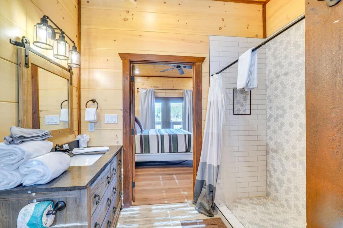 Lakeside Bear Lodge