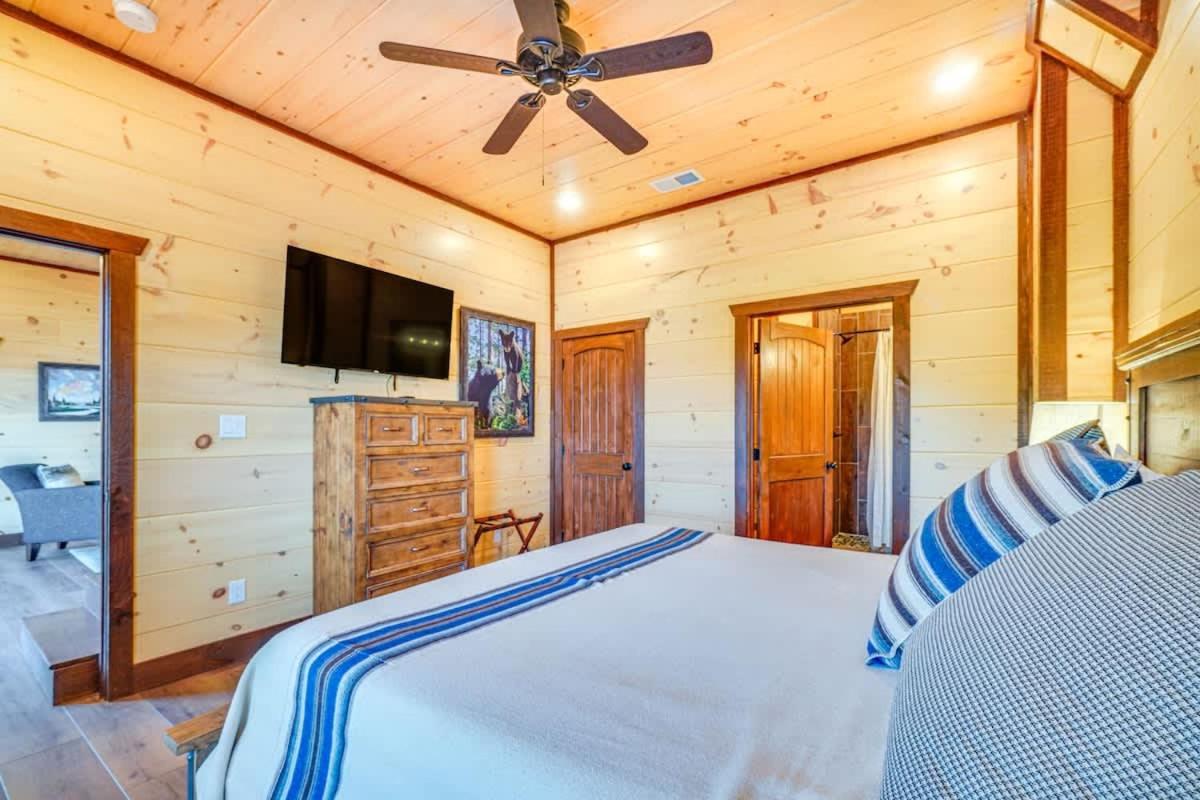 Lakeside Bear Lodge