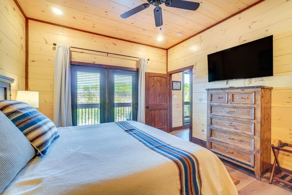 Lakeside Bear Lodge