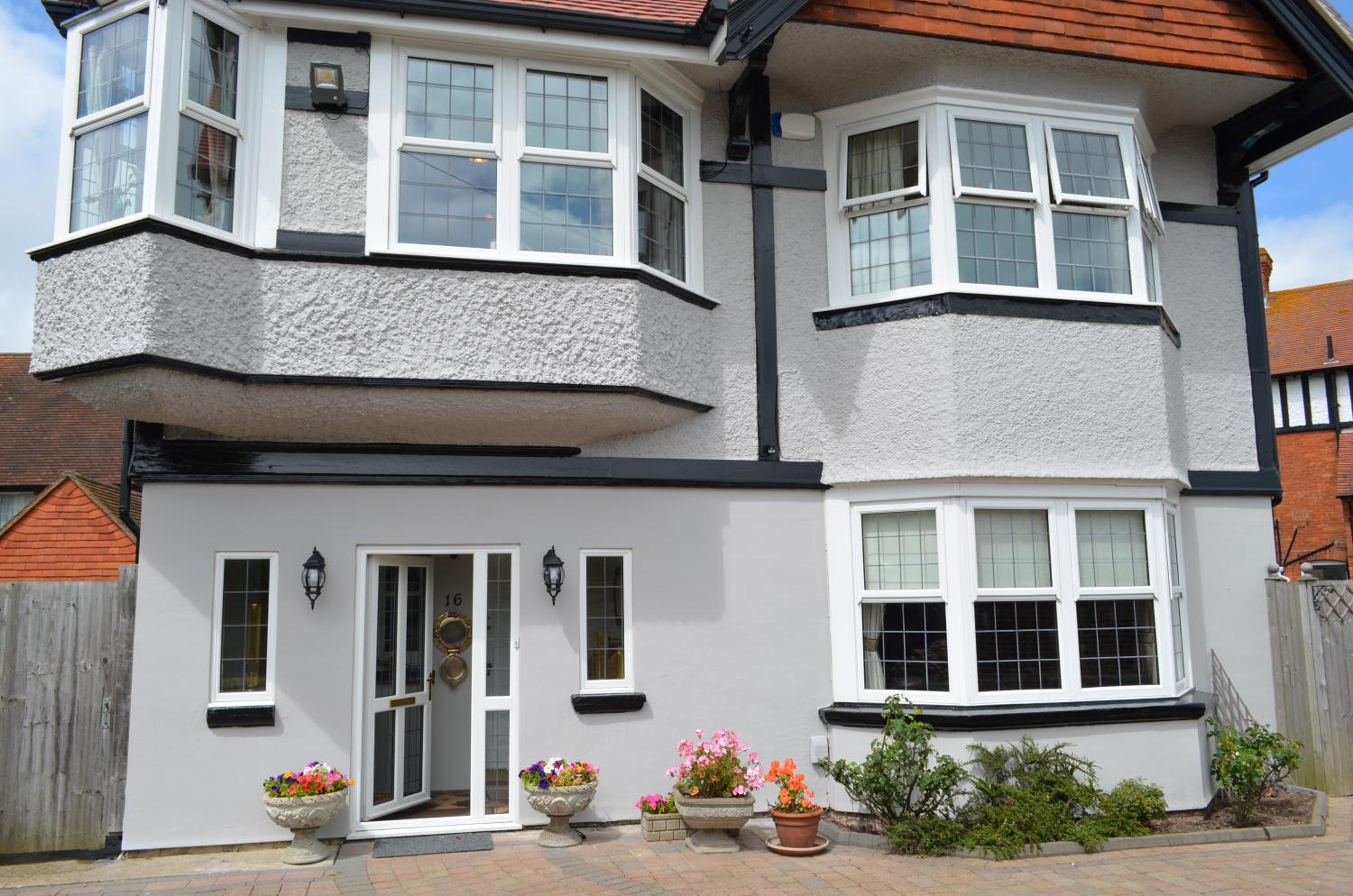 Foy House view 3