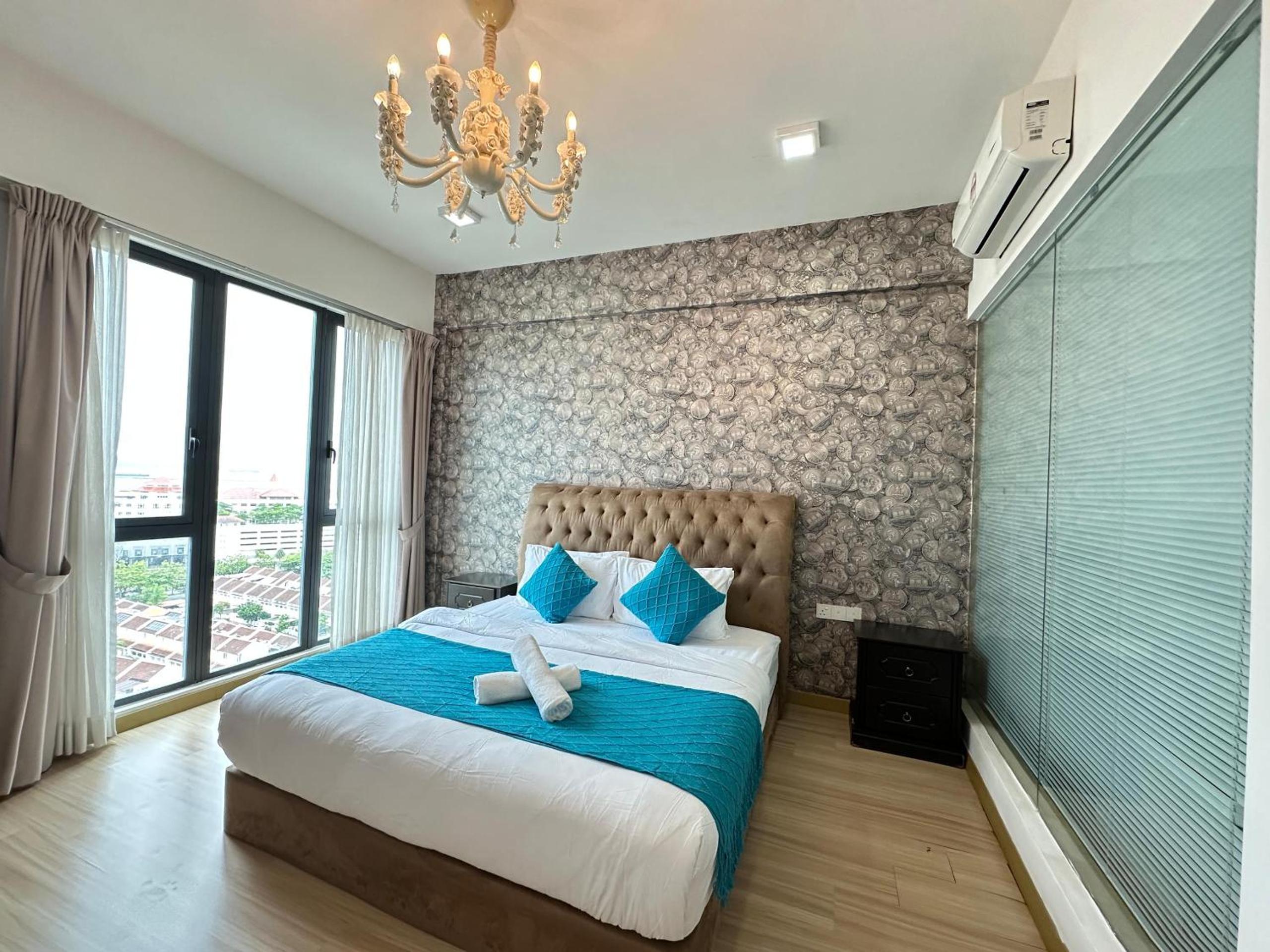Seaview 2BR Suite with Pool & bathtub near Gurney Jazz Suites