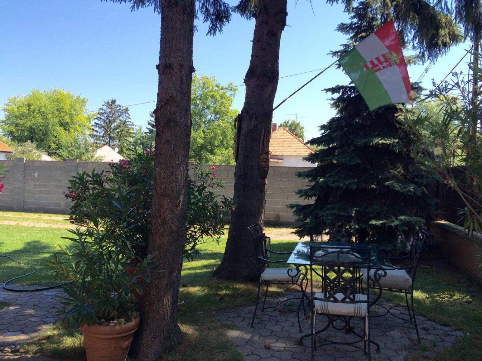 Kocsis Apartman és Camping view 2