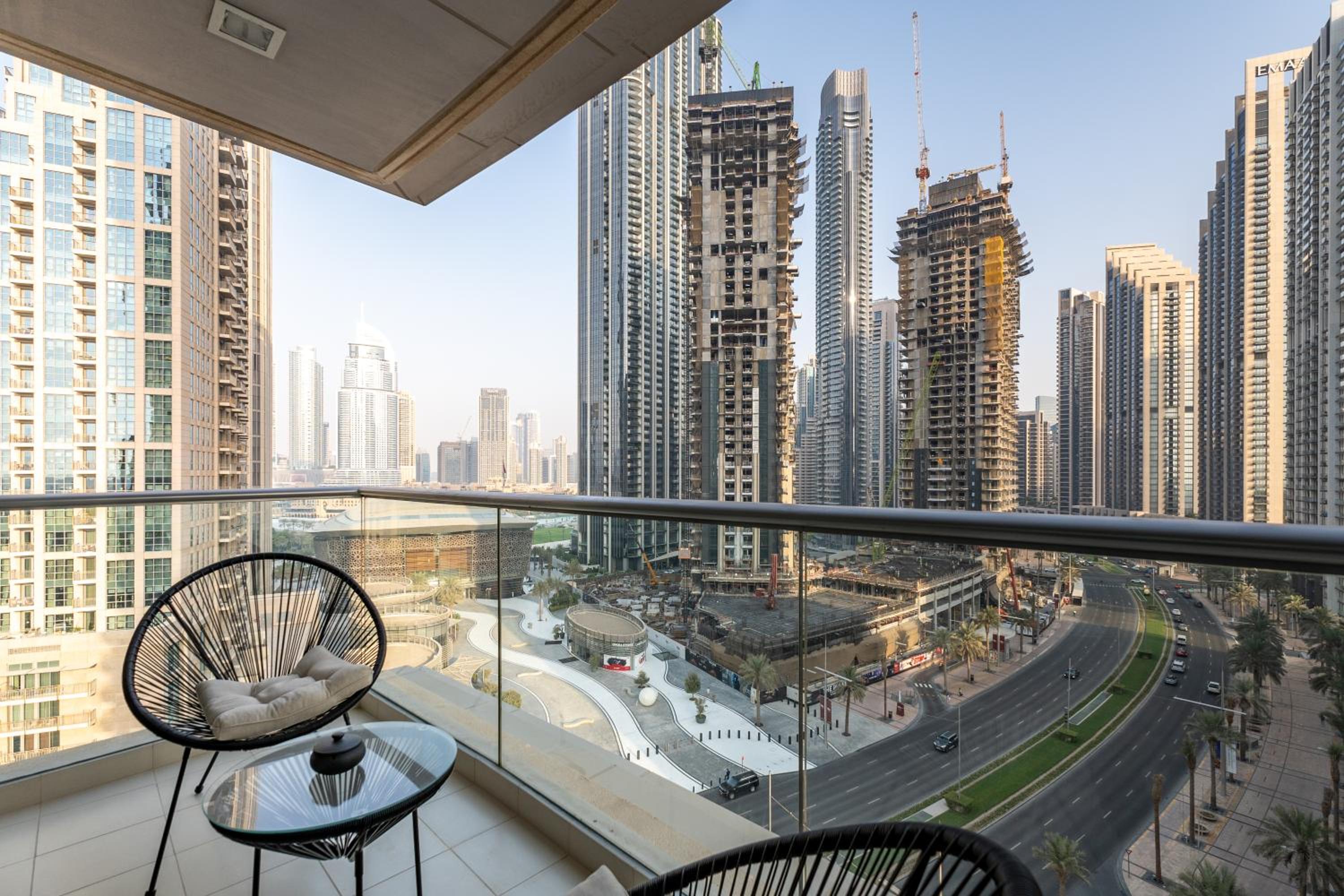 The Lofts West, Downtown Dubai - Mint Stay
