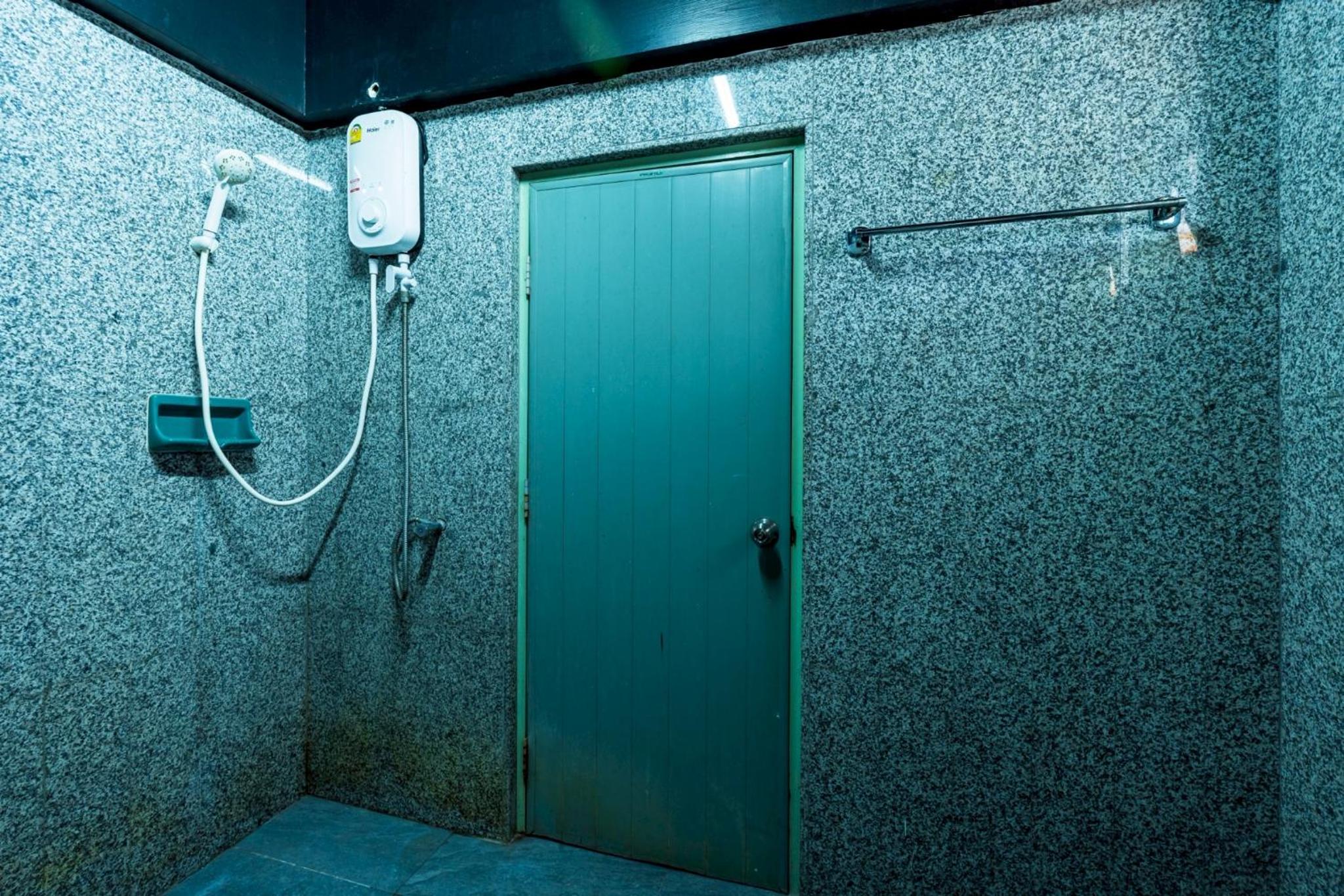 xx GO INN The Grand Palace โกอินน์ MRT สามยอด