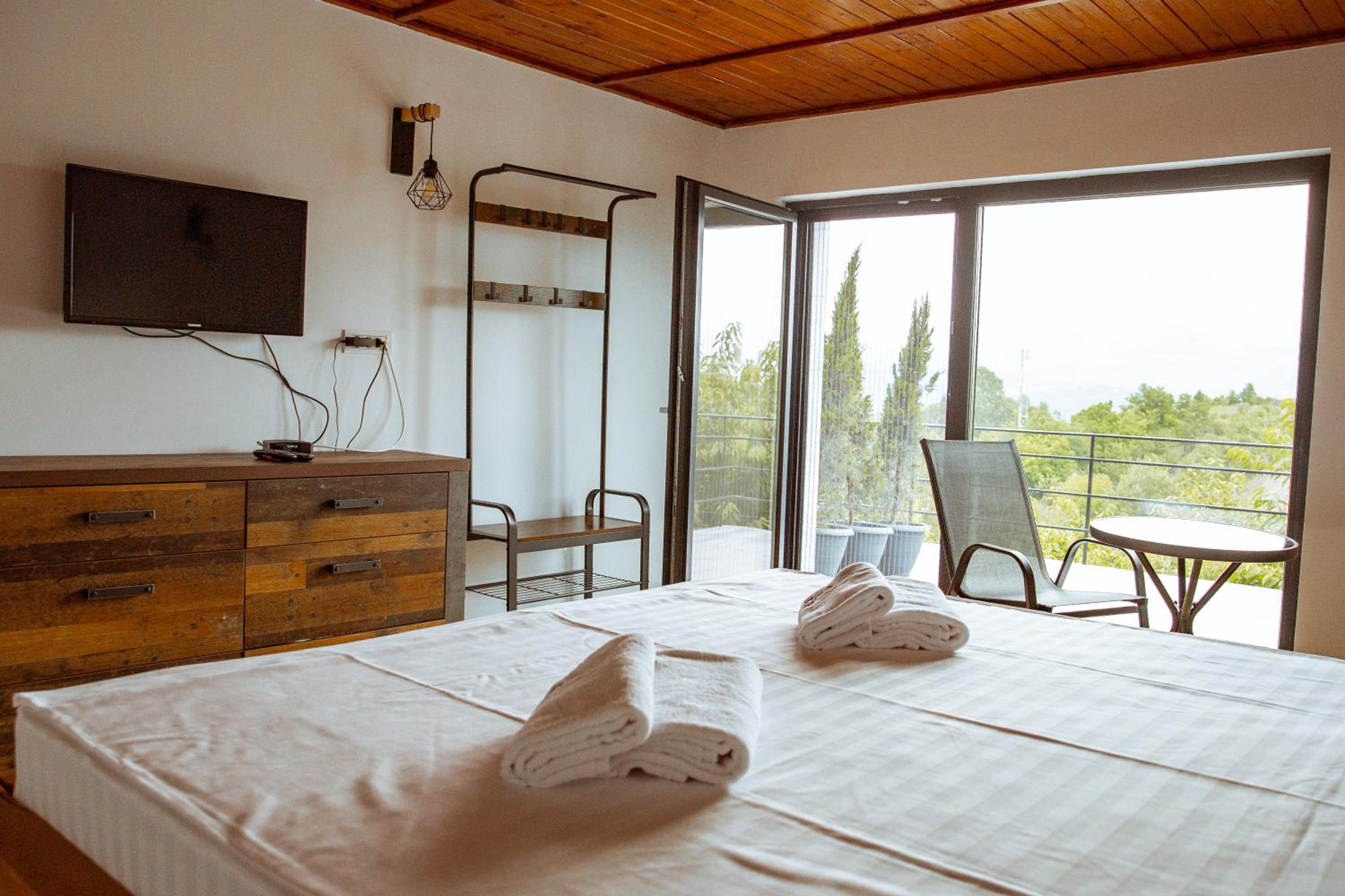 Sunset Hills Chalet