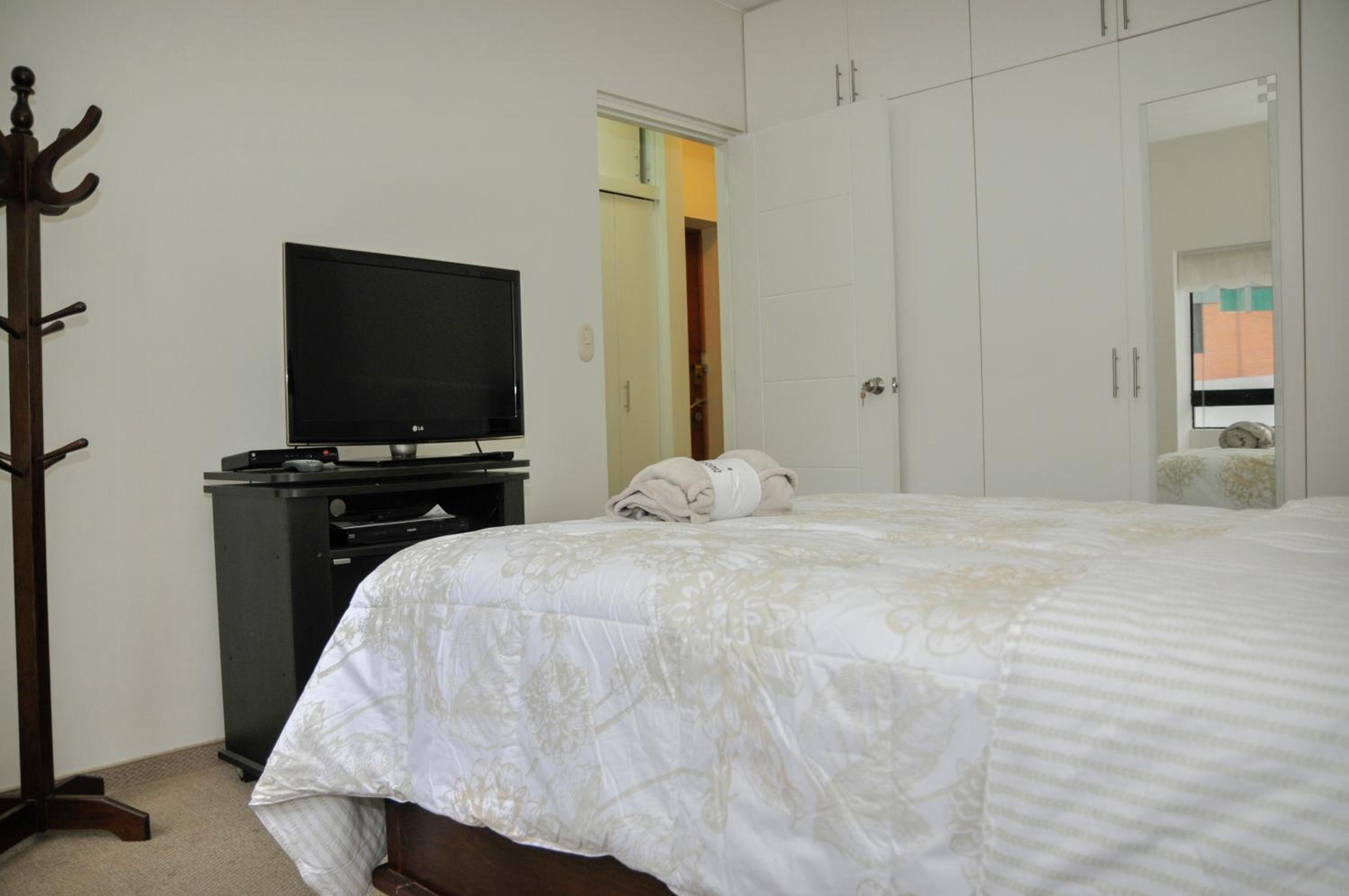 Miraflores Apartments 101 Tripoli Street by Private Host