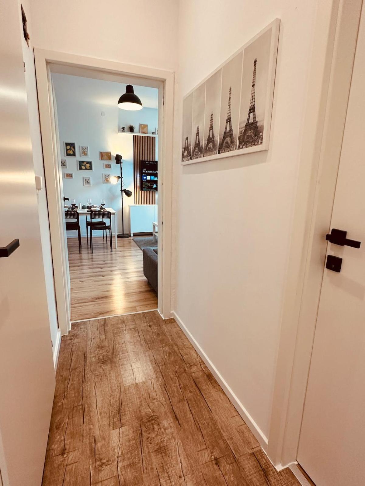 Chloe's Apartments