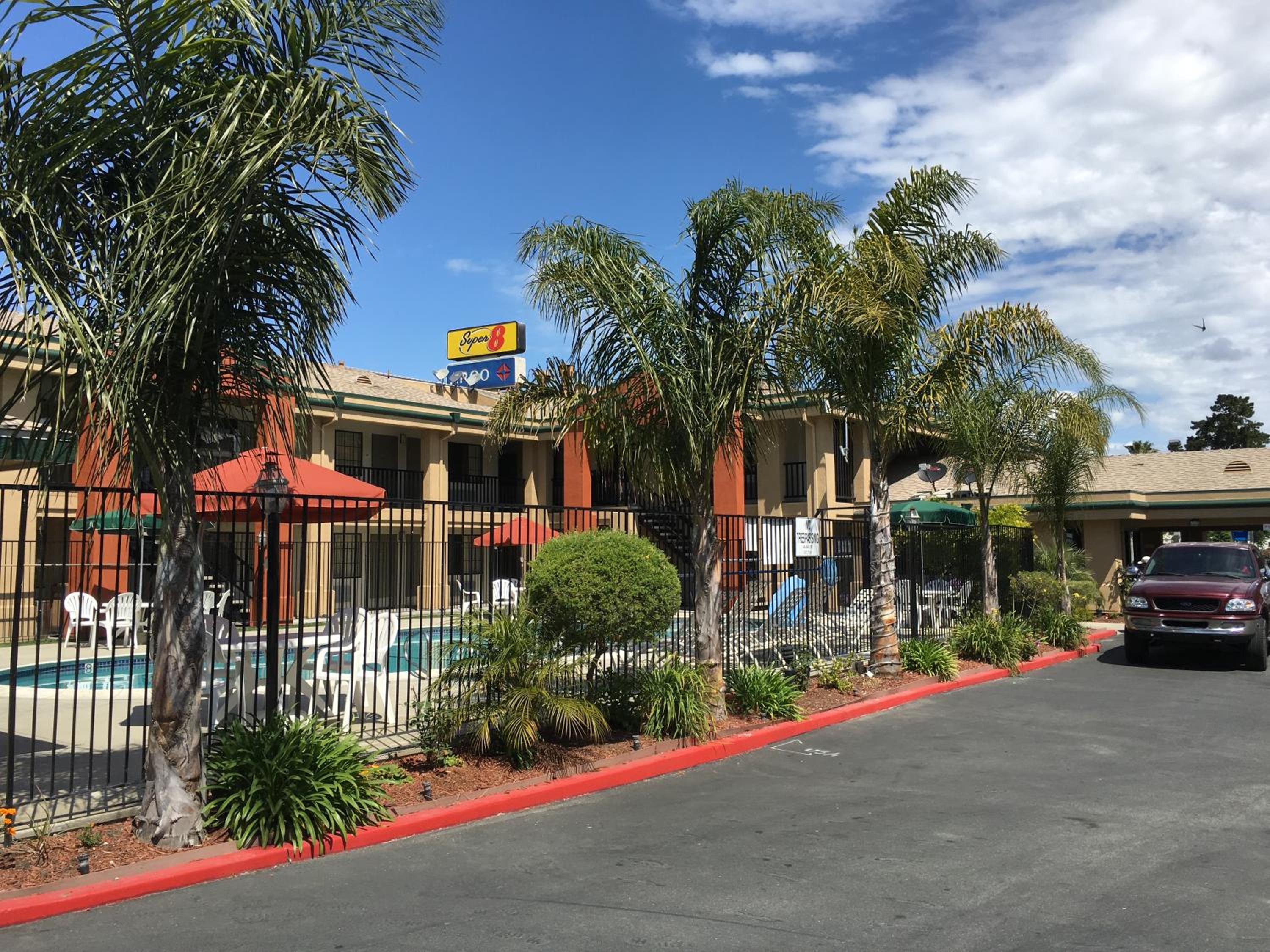 Super 8 by Wyndham Salinas, 사진 23