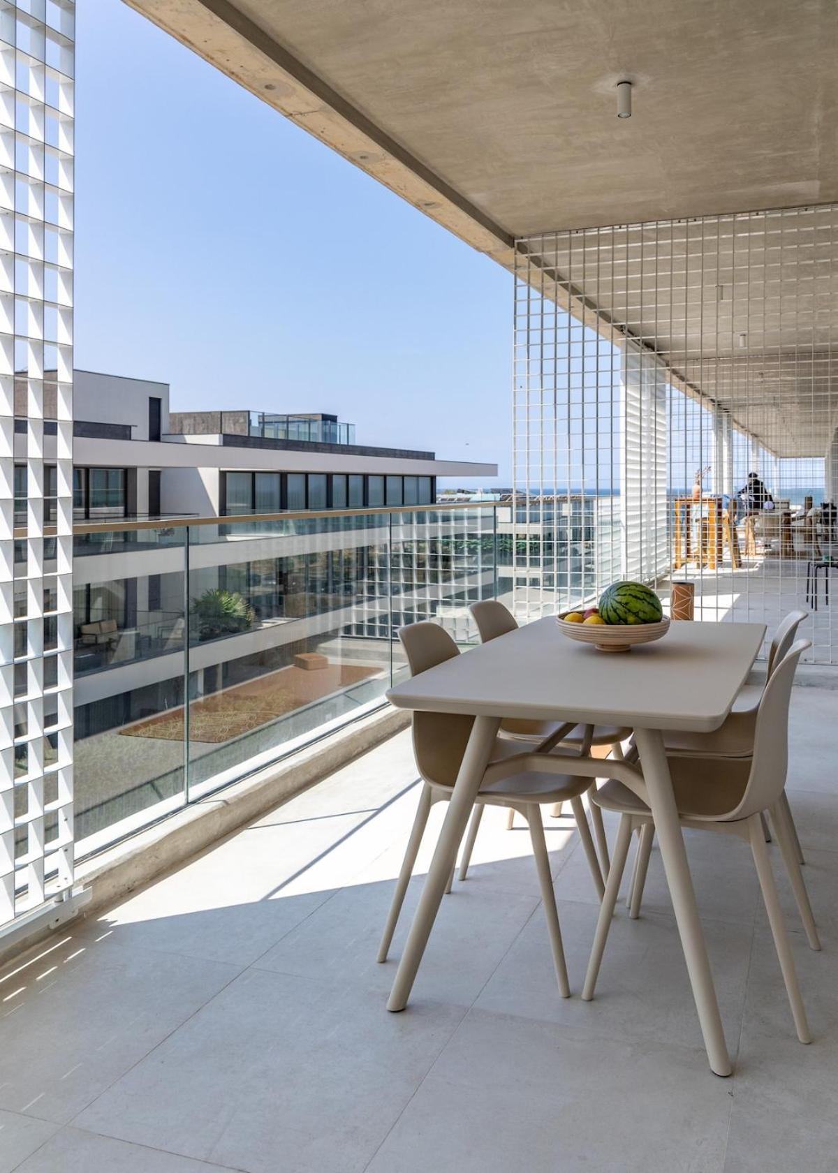 Ocean Living by MP