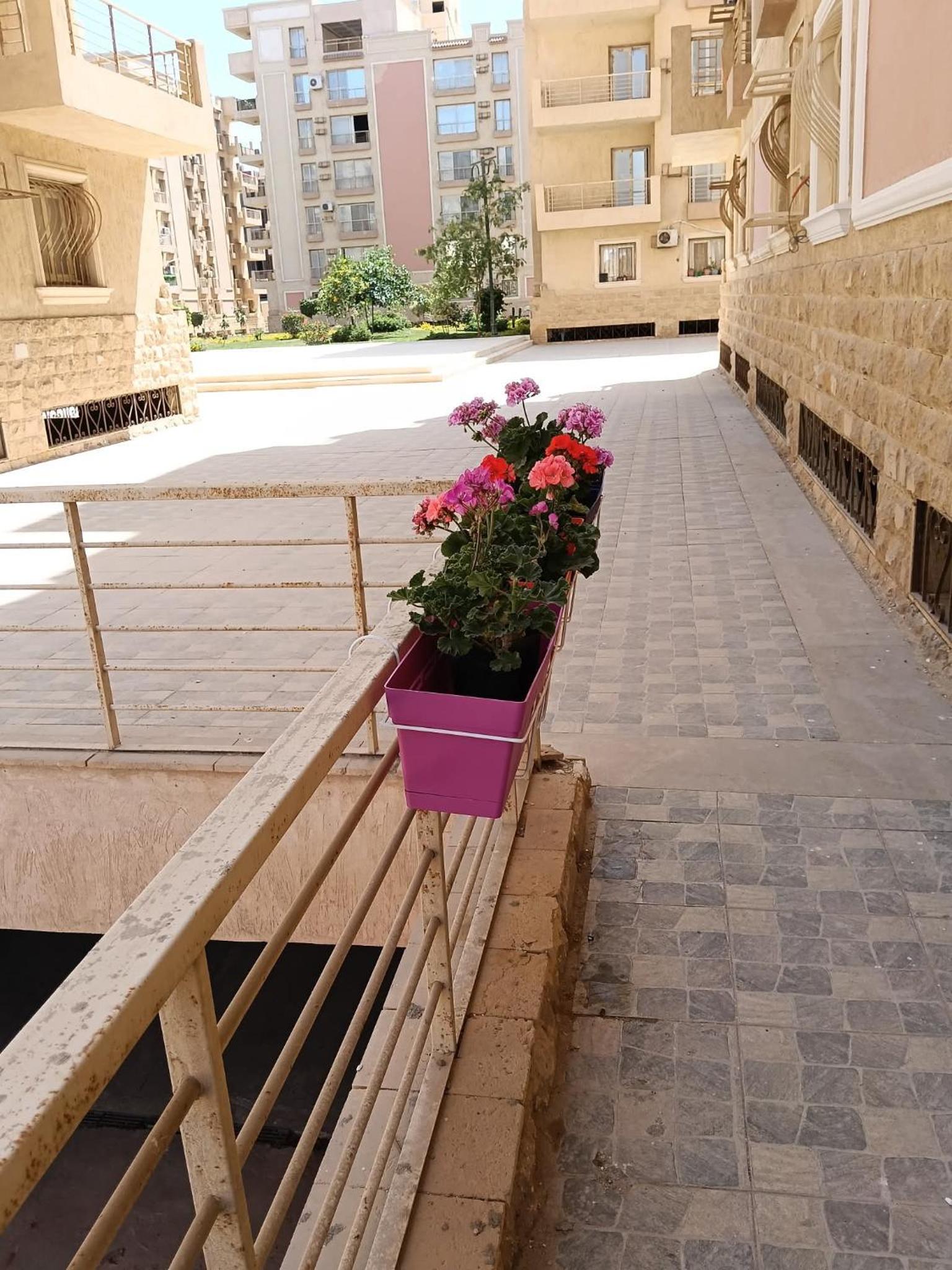 Quiet & Fully Equipped Private Room, New Cairo