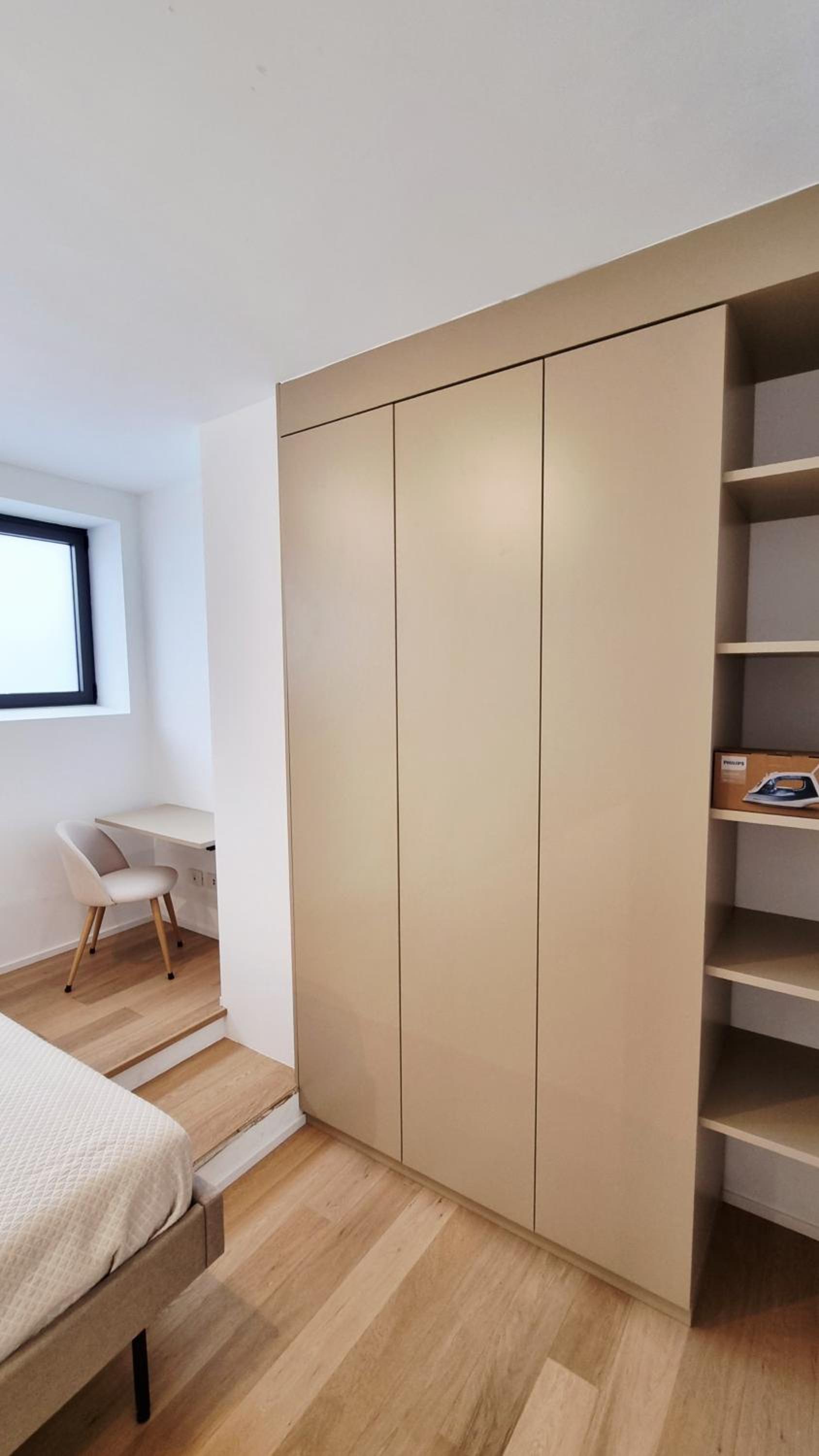 Vytalea - Trilocale moderno con patio e doppi servizi, vicino M4 - Modern apartment 2-Bedroom with Patio & Two Bathrooms, near Metro M4