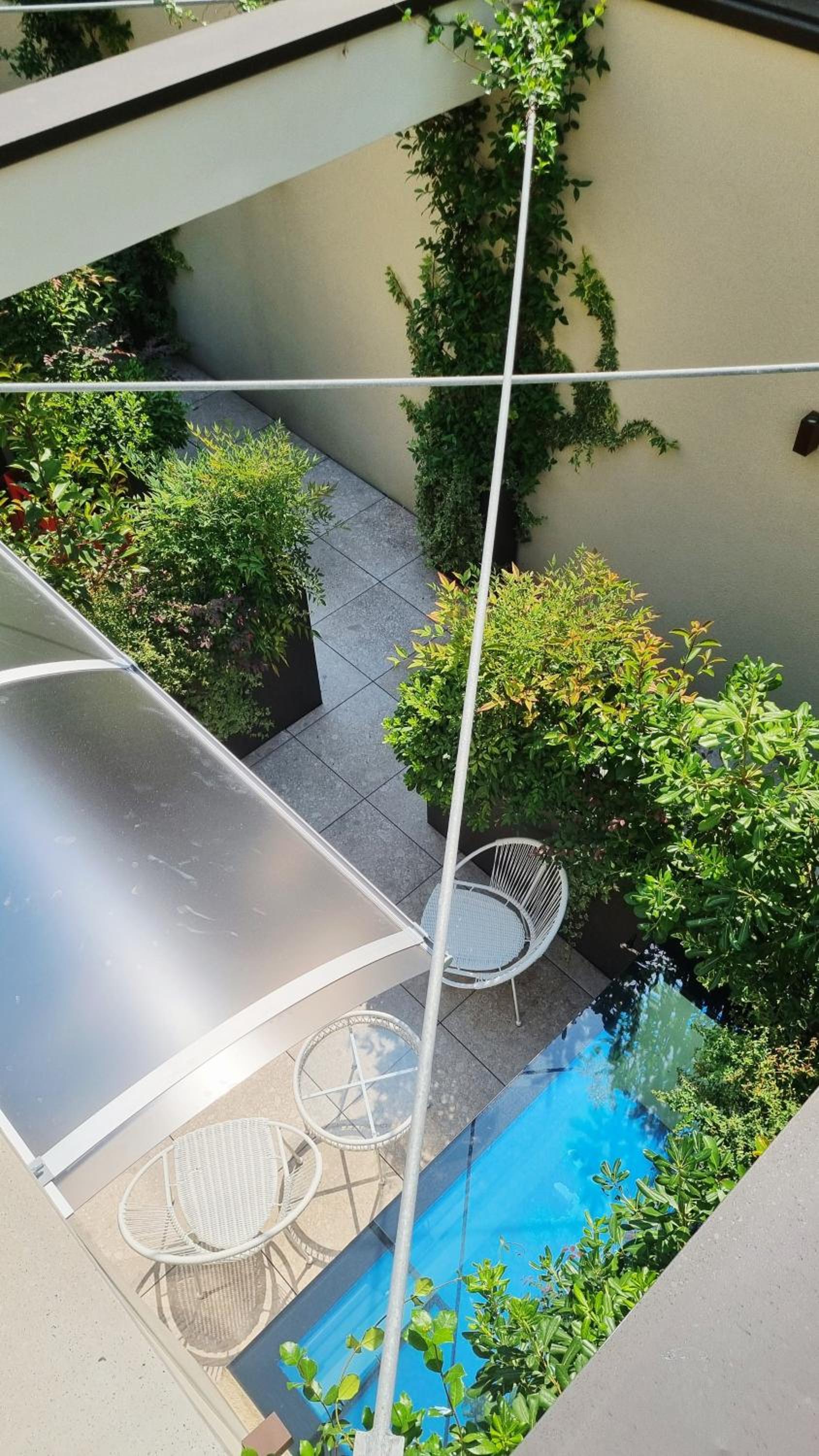Vytalea - Trilocale moderno con patio e doppi servizi, vicino M4 - Modern apartment 2-Bedroom with Patio & Two Bathrooms, near Metro M4