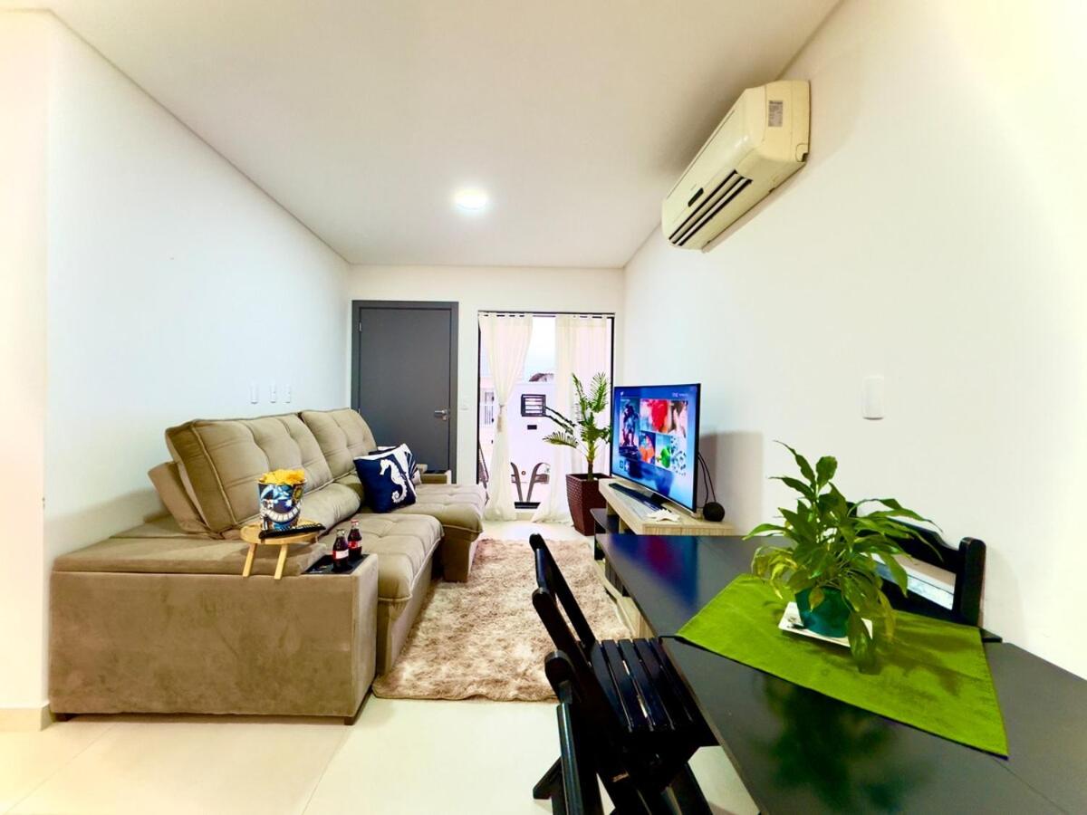 Casa em Bal Picarras 3 quartos churrasqueira privativa Ar Condicionado Wi-fi Cozinha Completa a 750m Praia com vaga privativa de Garagem