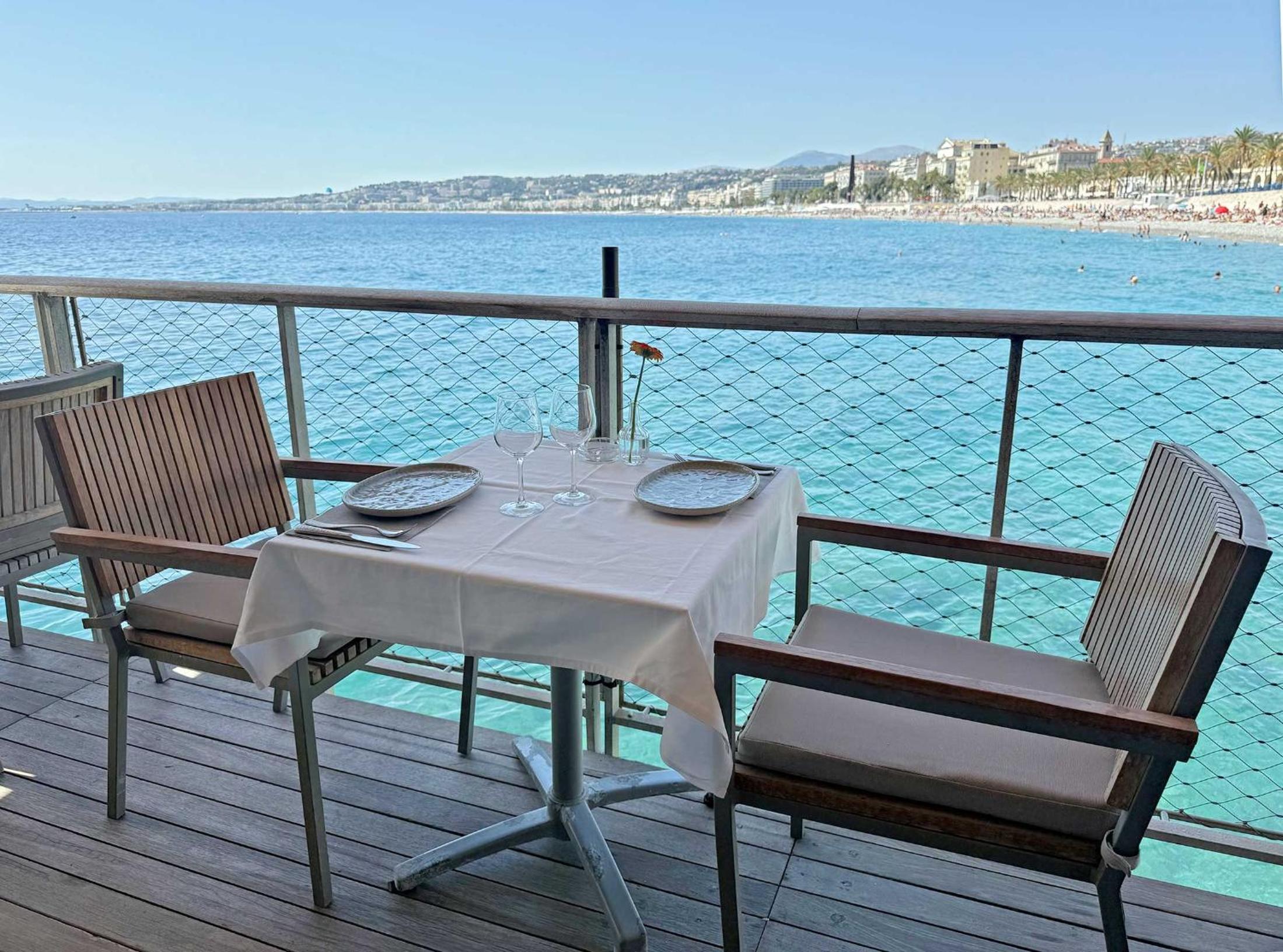 Fabulous Central 2BR - Prime Location, Walk to Croisette & Palais - By Totolulu Cannes Yellow Corner