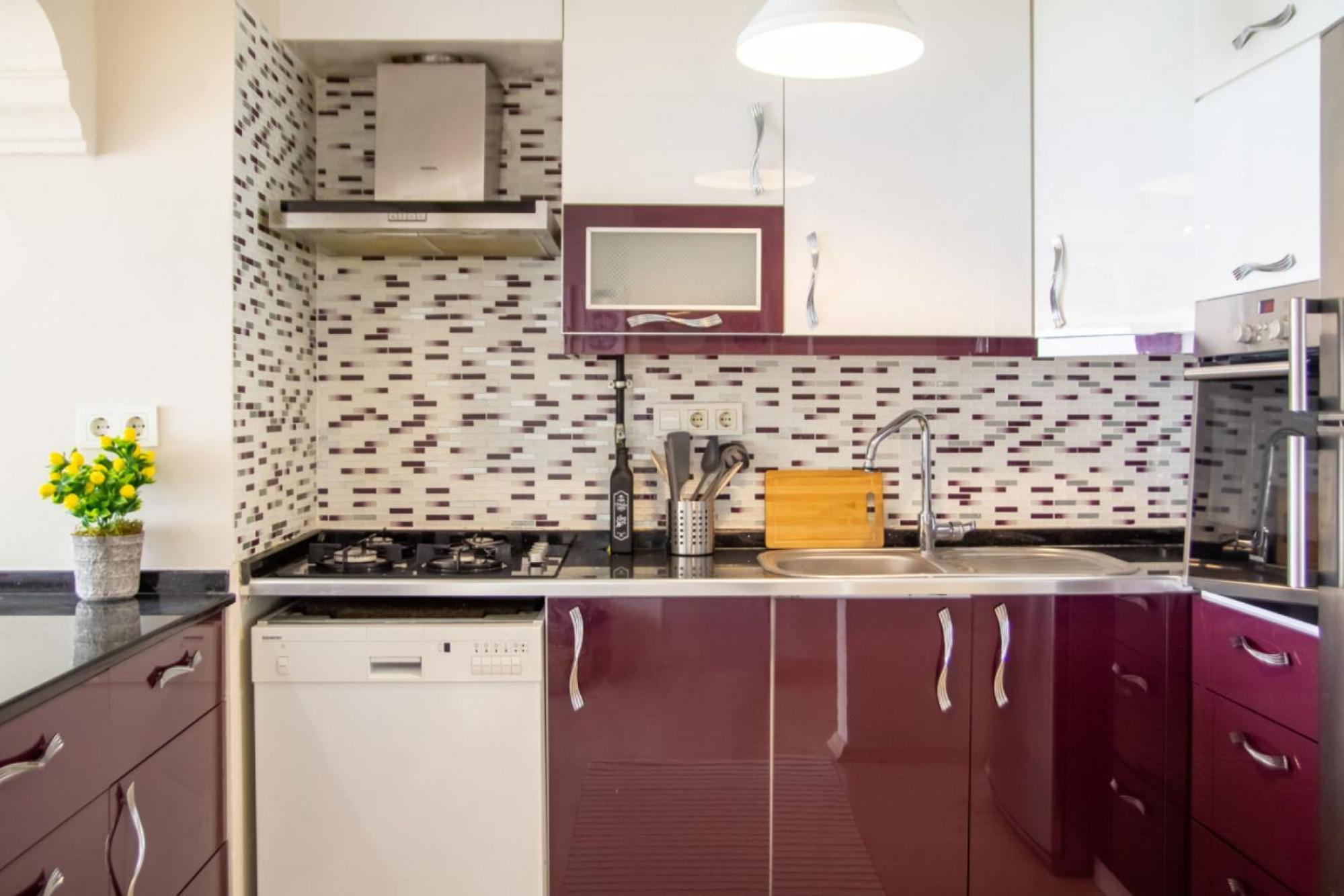 Sea-View 3BR Home in Karşıyaka