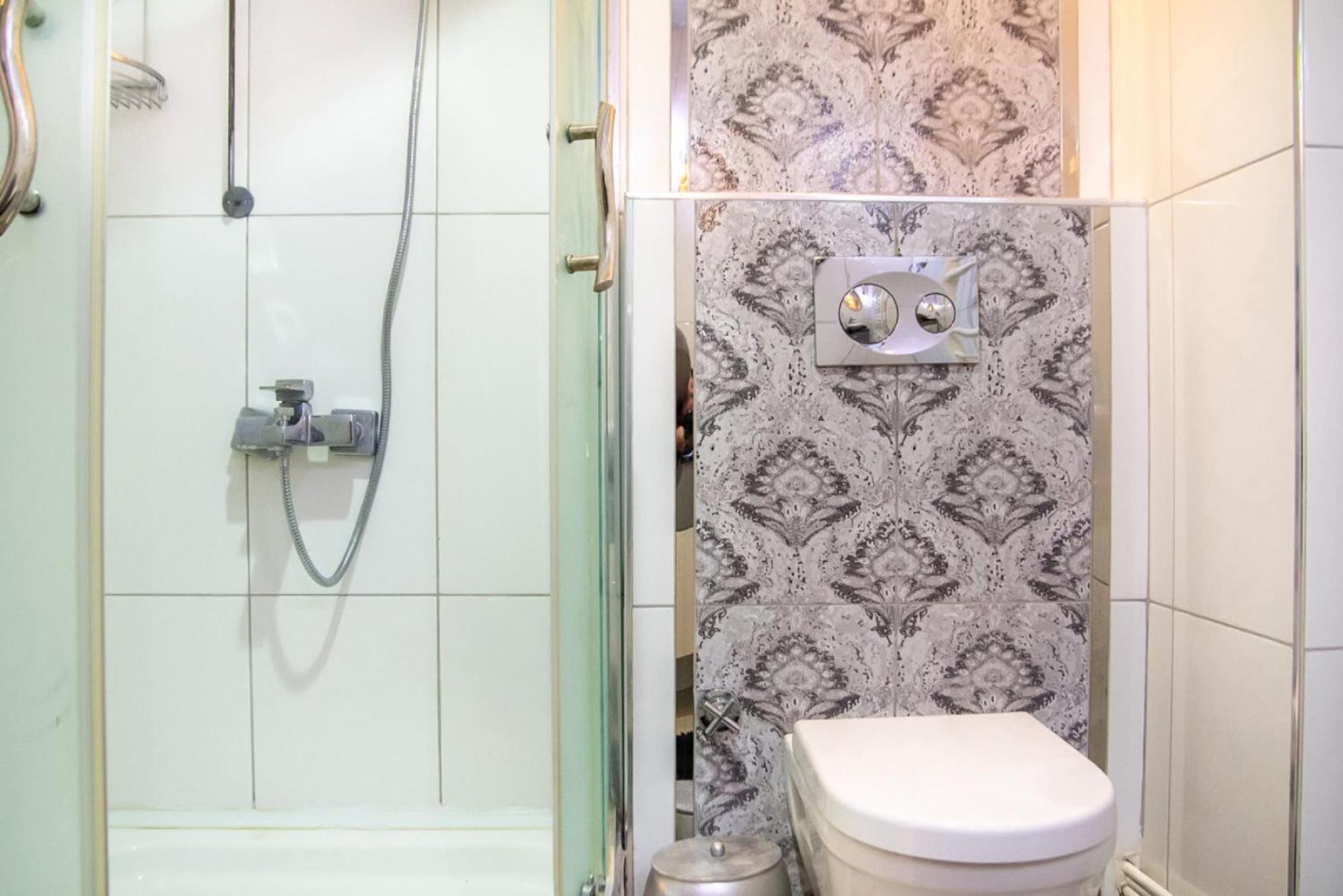 Sea-View 3BR Home in Karşıyaka