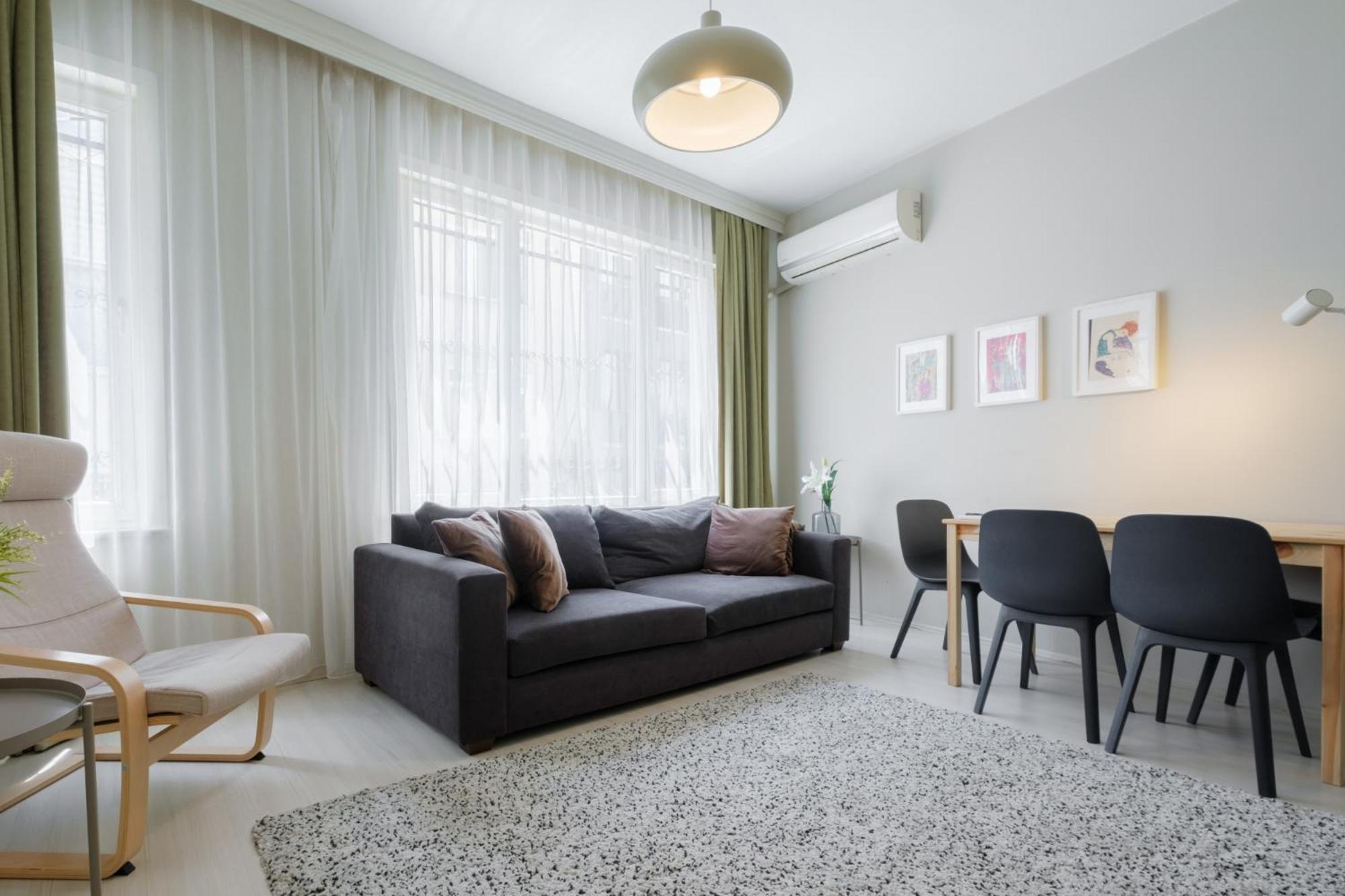 Chic Apartment Walk to Maçka Park Nişantaşı