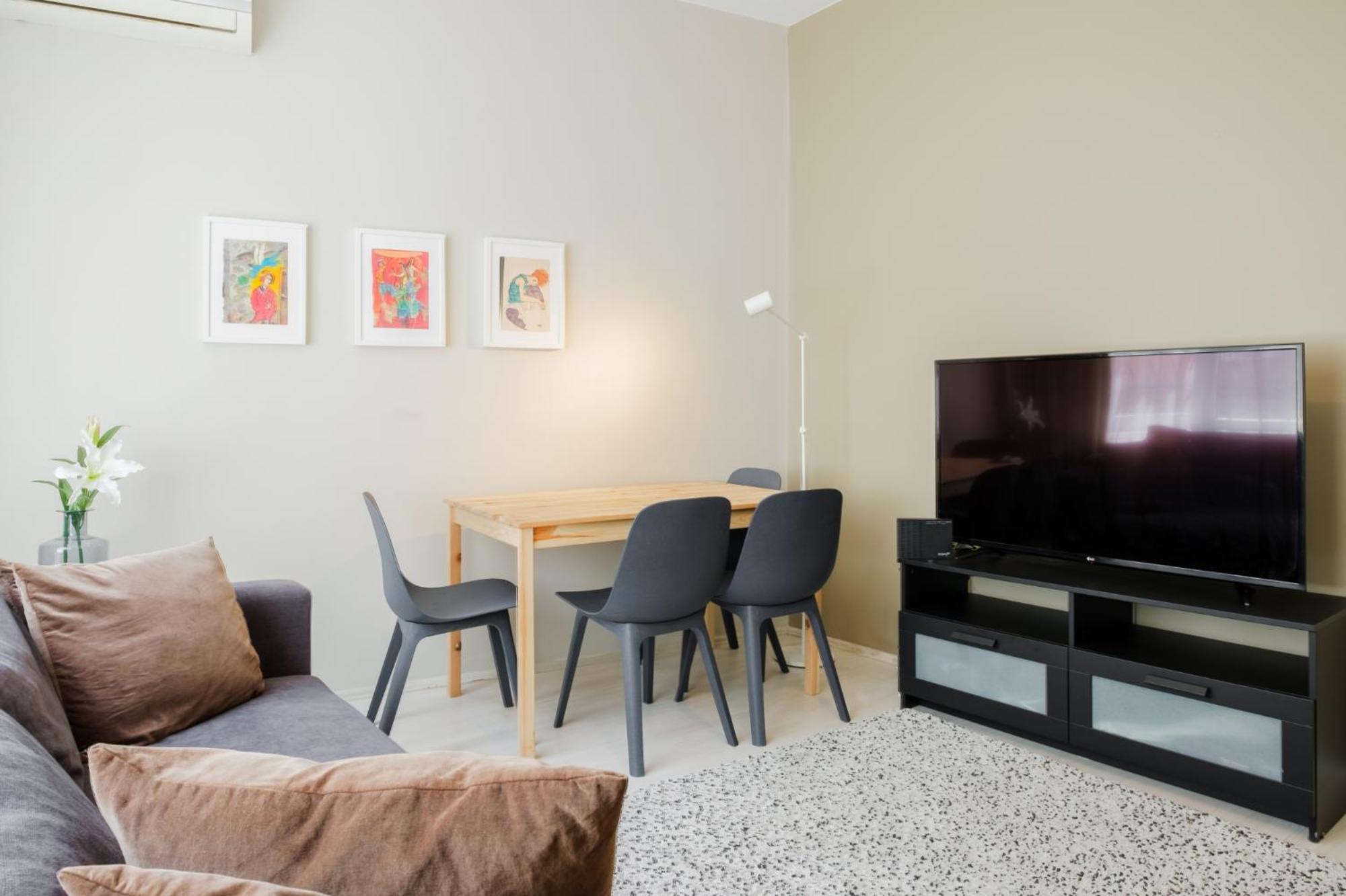 Chic Apartment Walk to Maçka Park Nişantaşı
