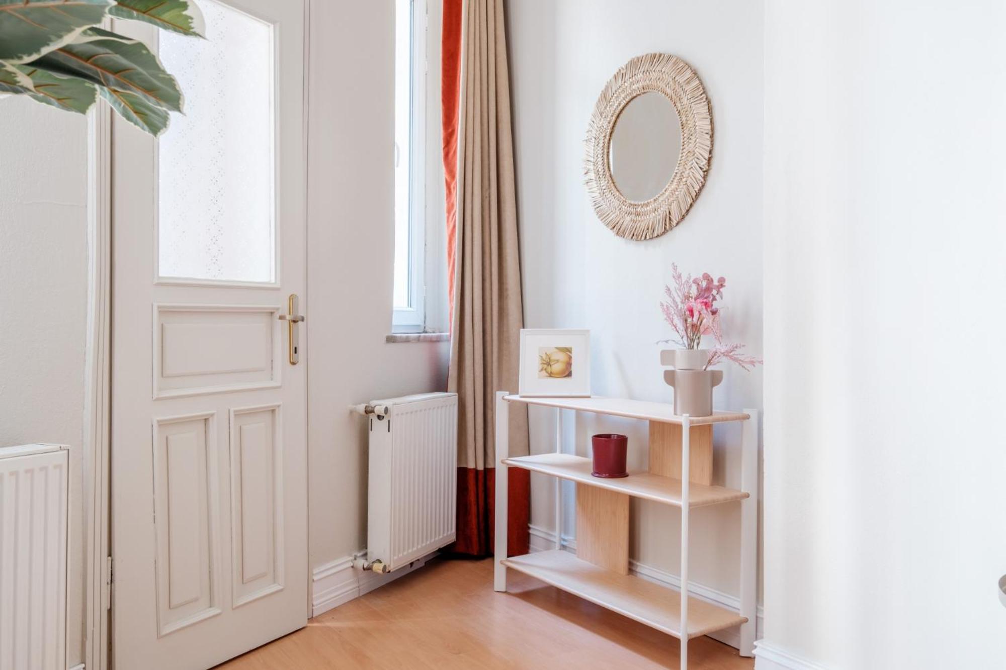 Urban Balcony Suite - Close to Taksim