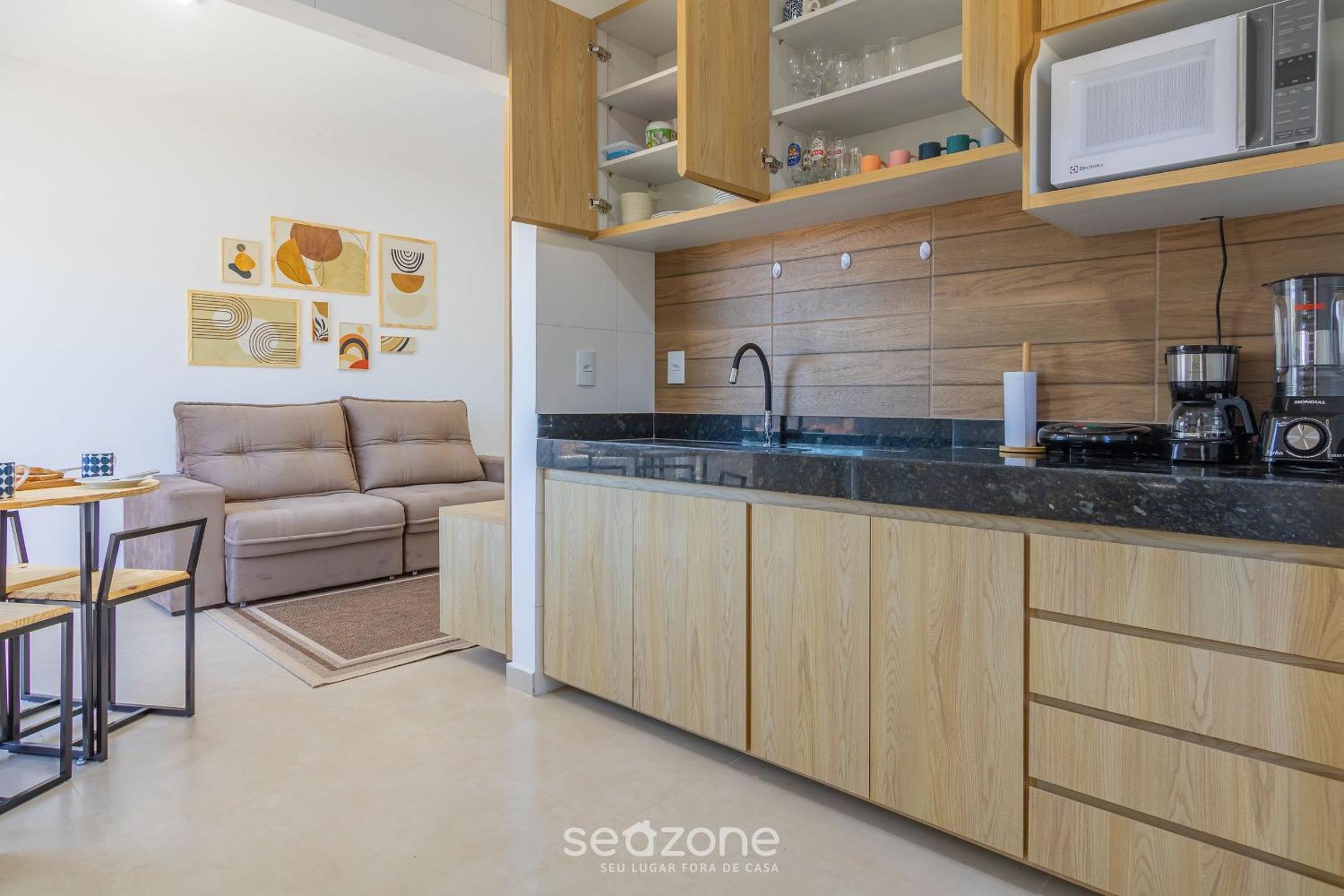 Condominium with Pool 950m from the Beach - PDM