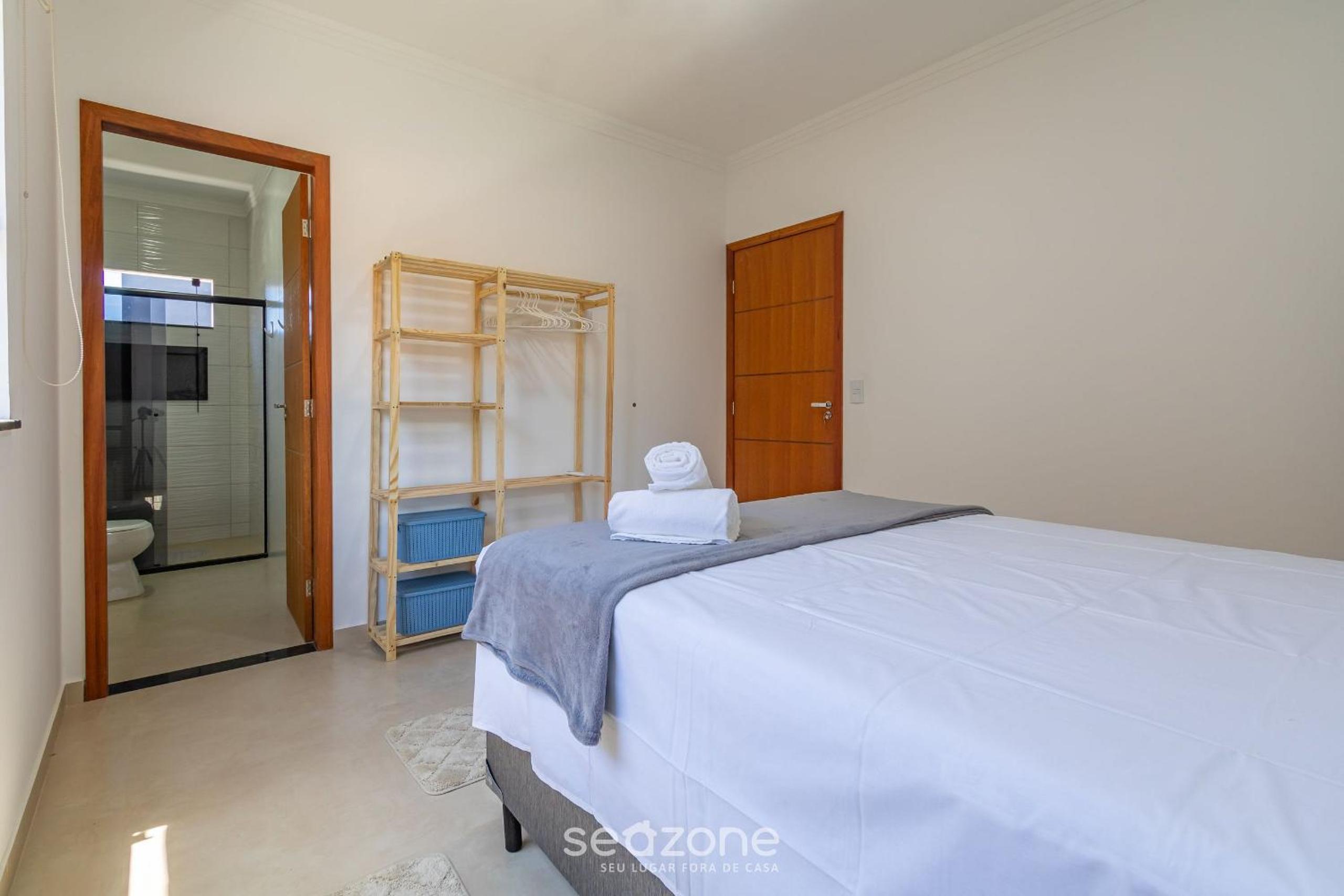 Condominium with Pool 950m from the Beach - PDM