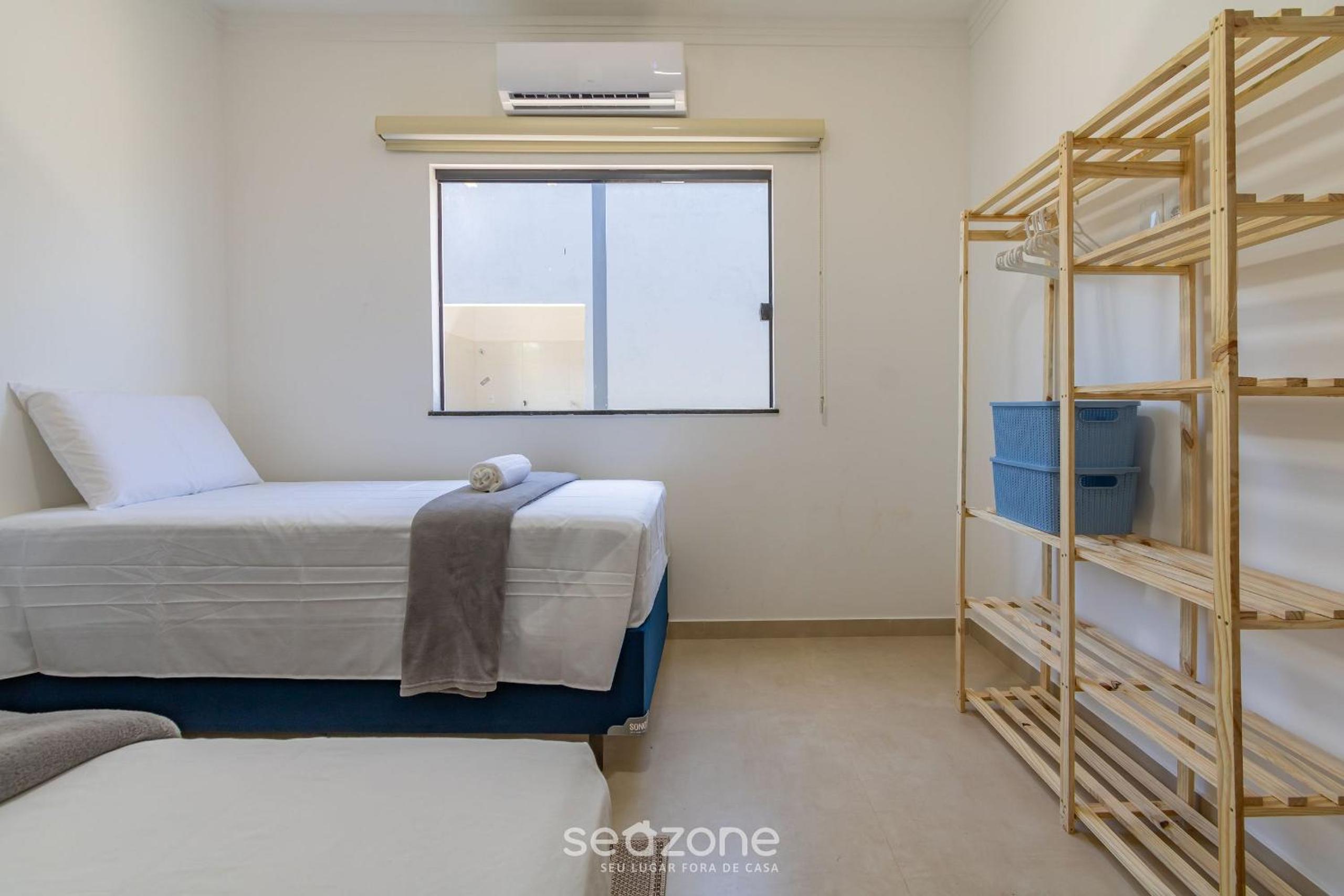 Condominium with Pool 950m from the Beach - PDM