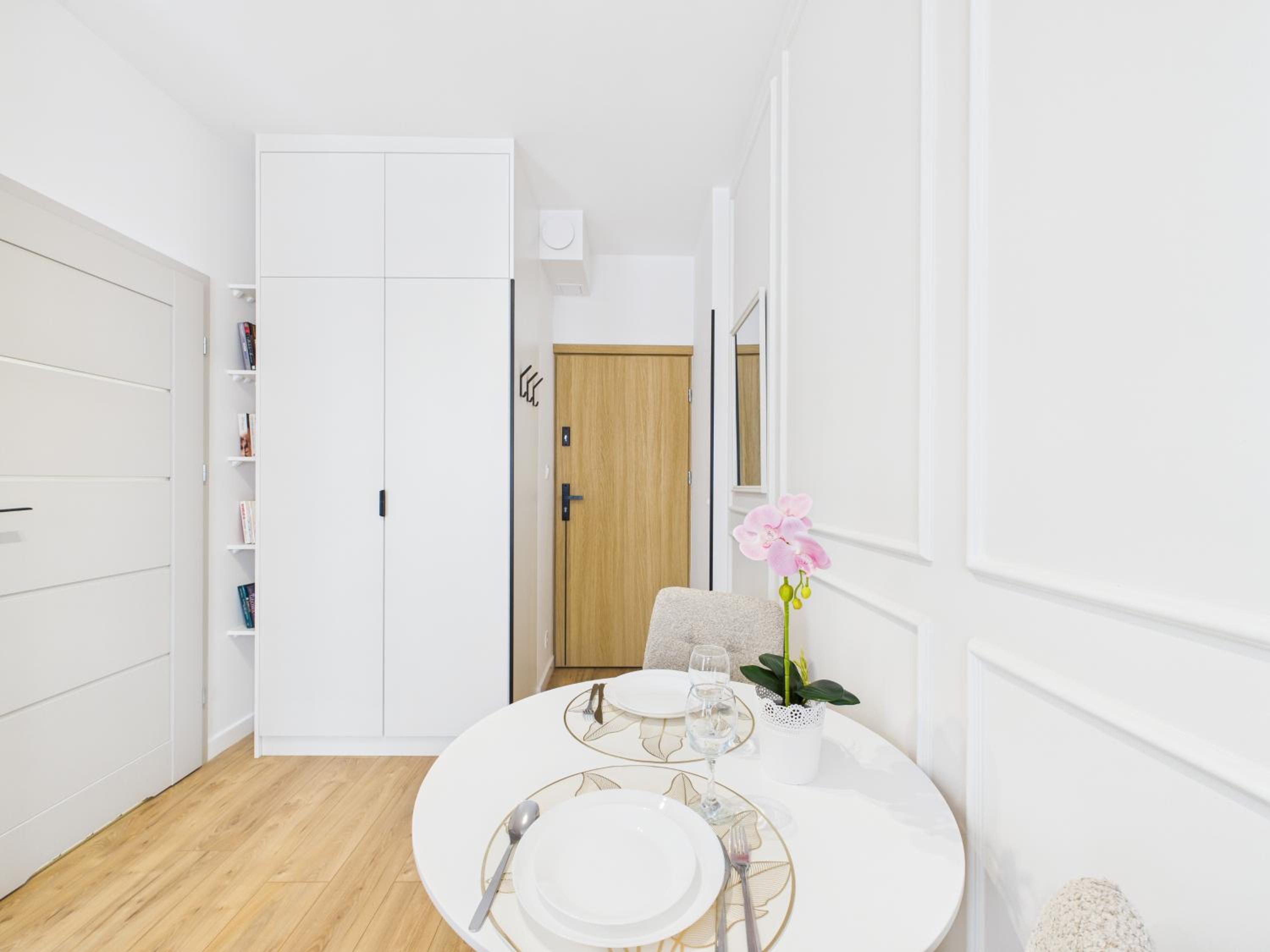 Marywilska 66A Comfort Studio by SuperApart with Parking