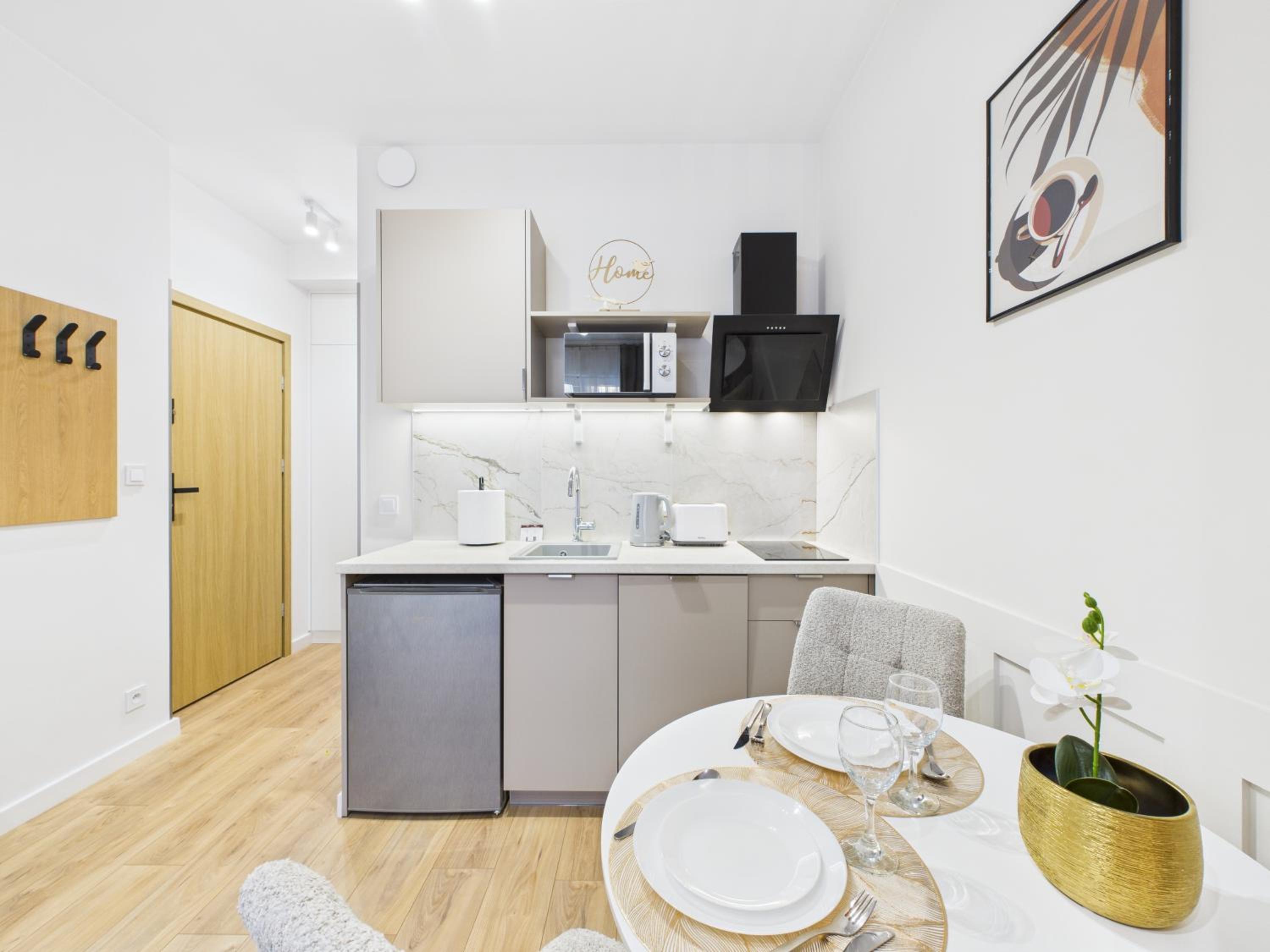 Marywilska 66A Comfort Studio by SuperApart with Parking