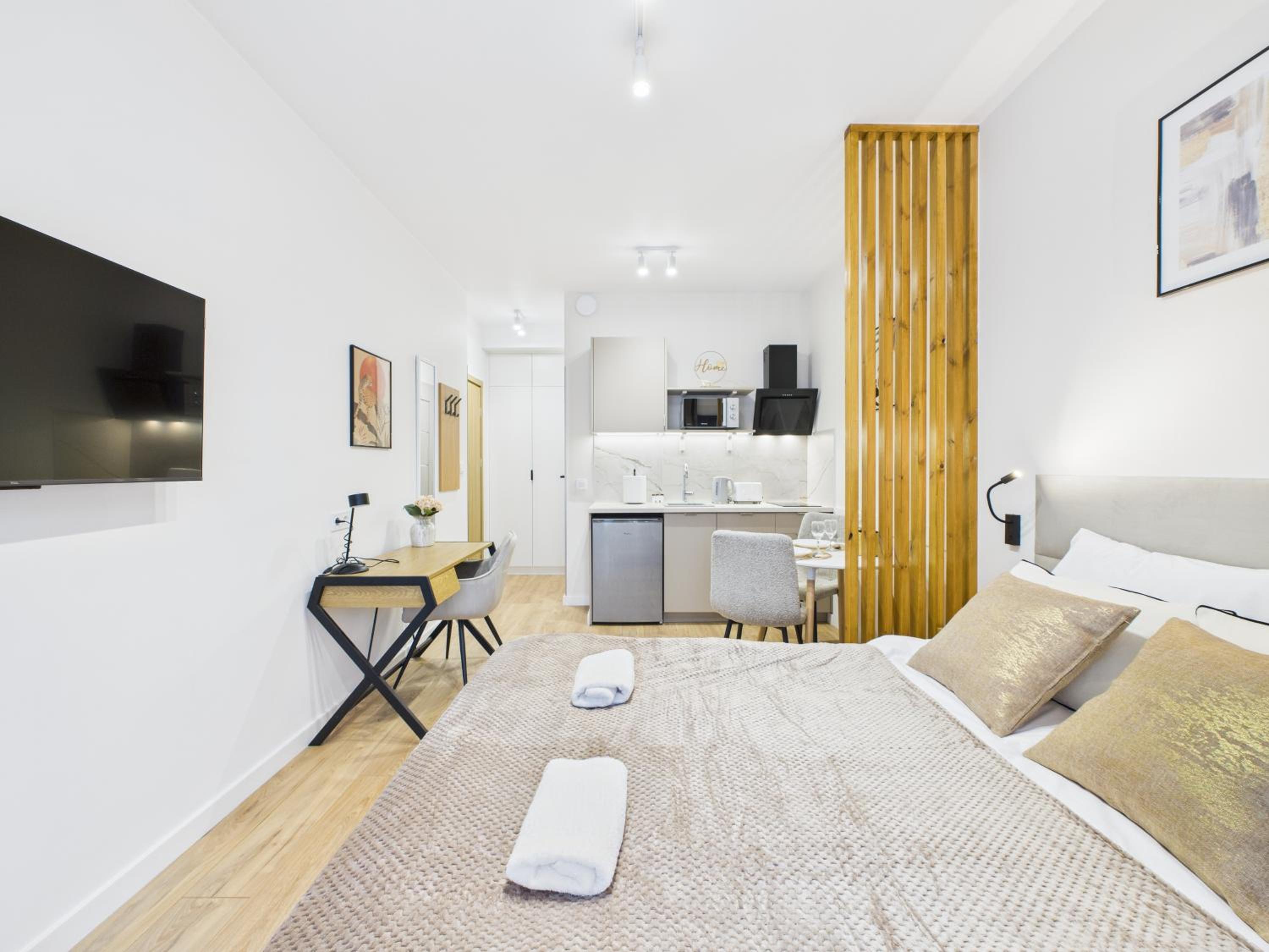 Marywilska 66A Comfort Studio by SuperApart with Parking