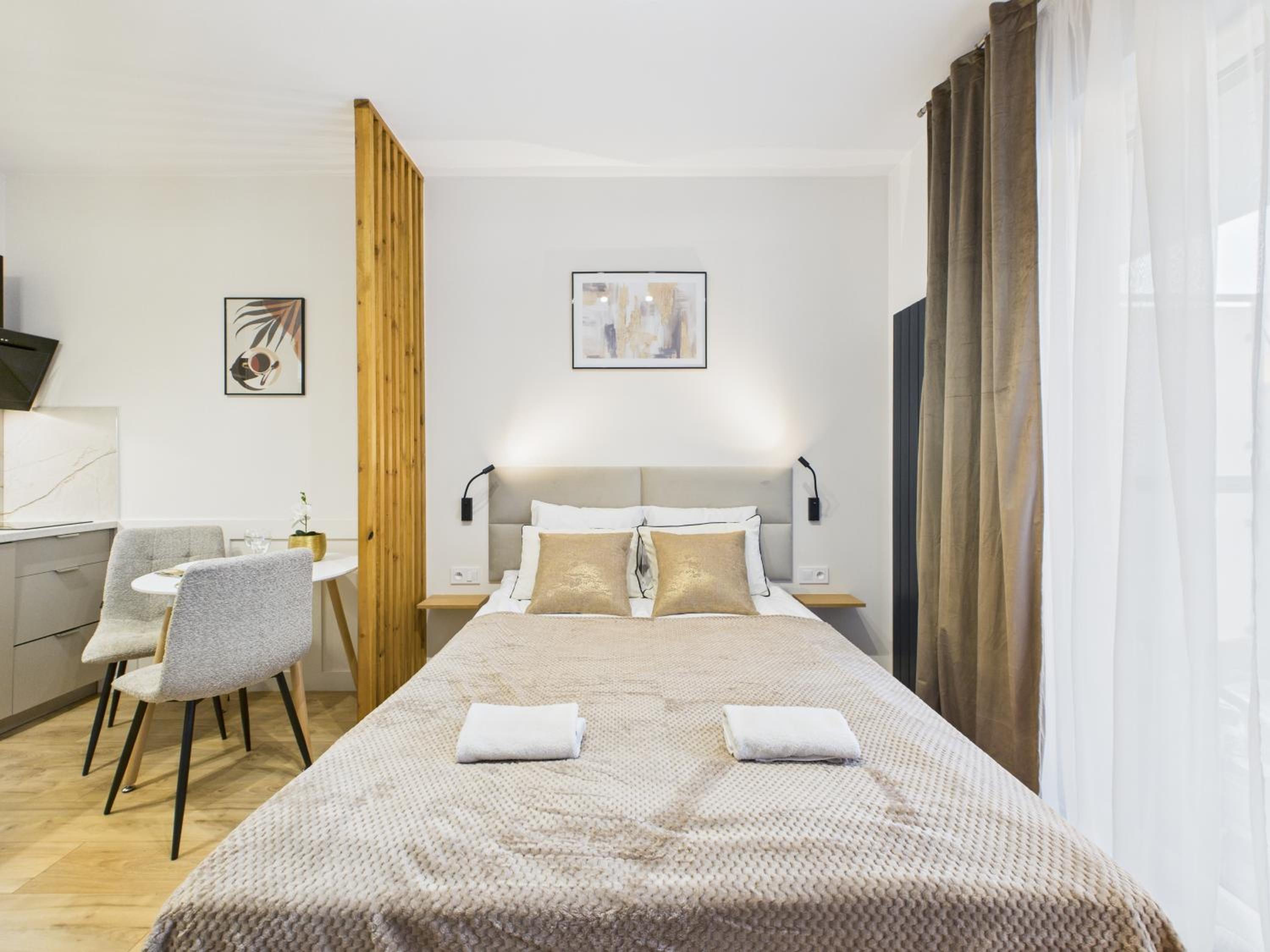Marywilska 66A Comfort Studio by SuperApart with Parking