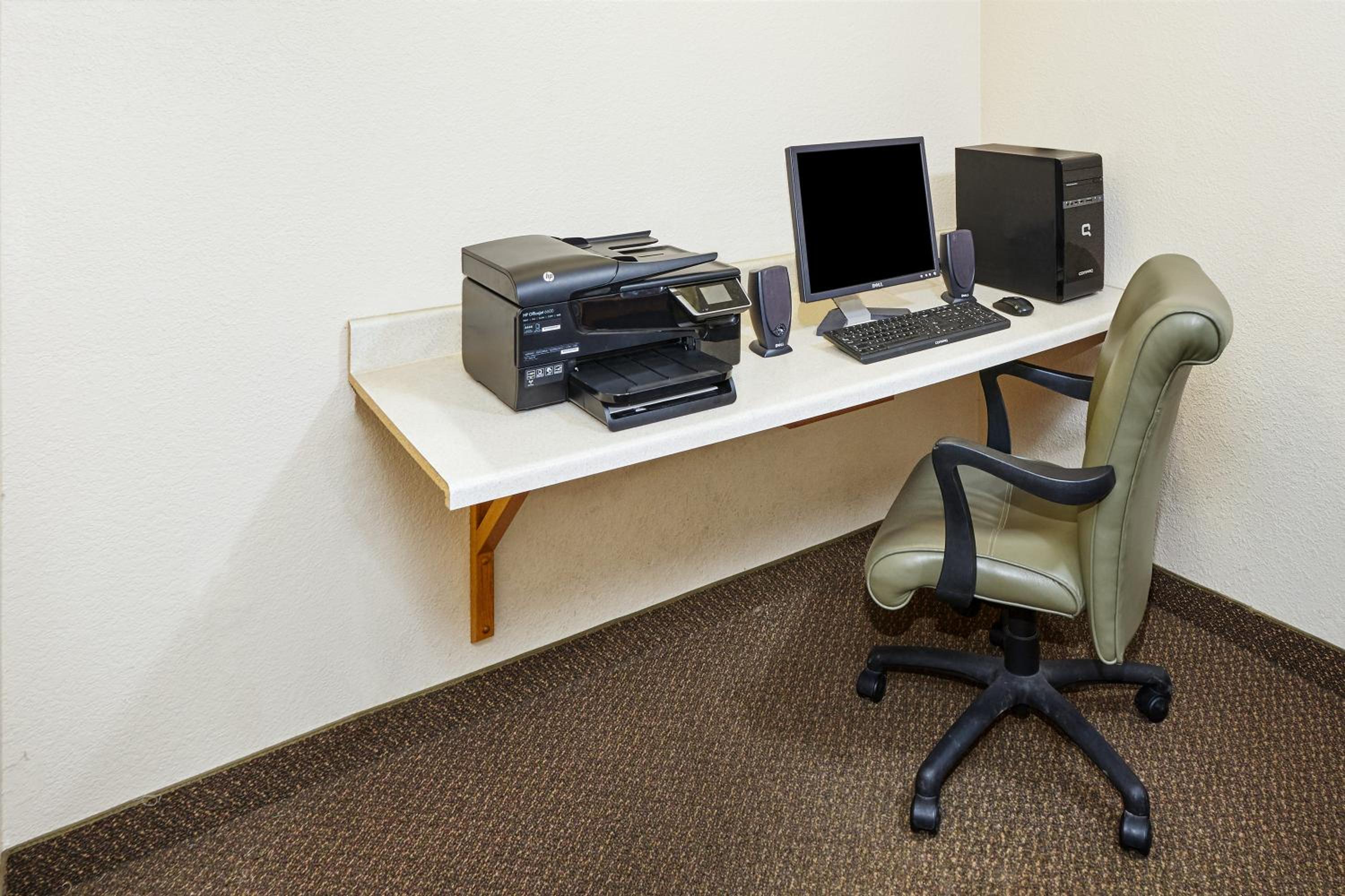 AmericInn by Wyndham Sheboygan view 5