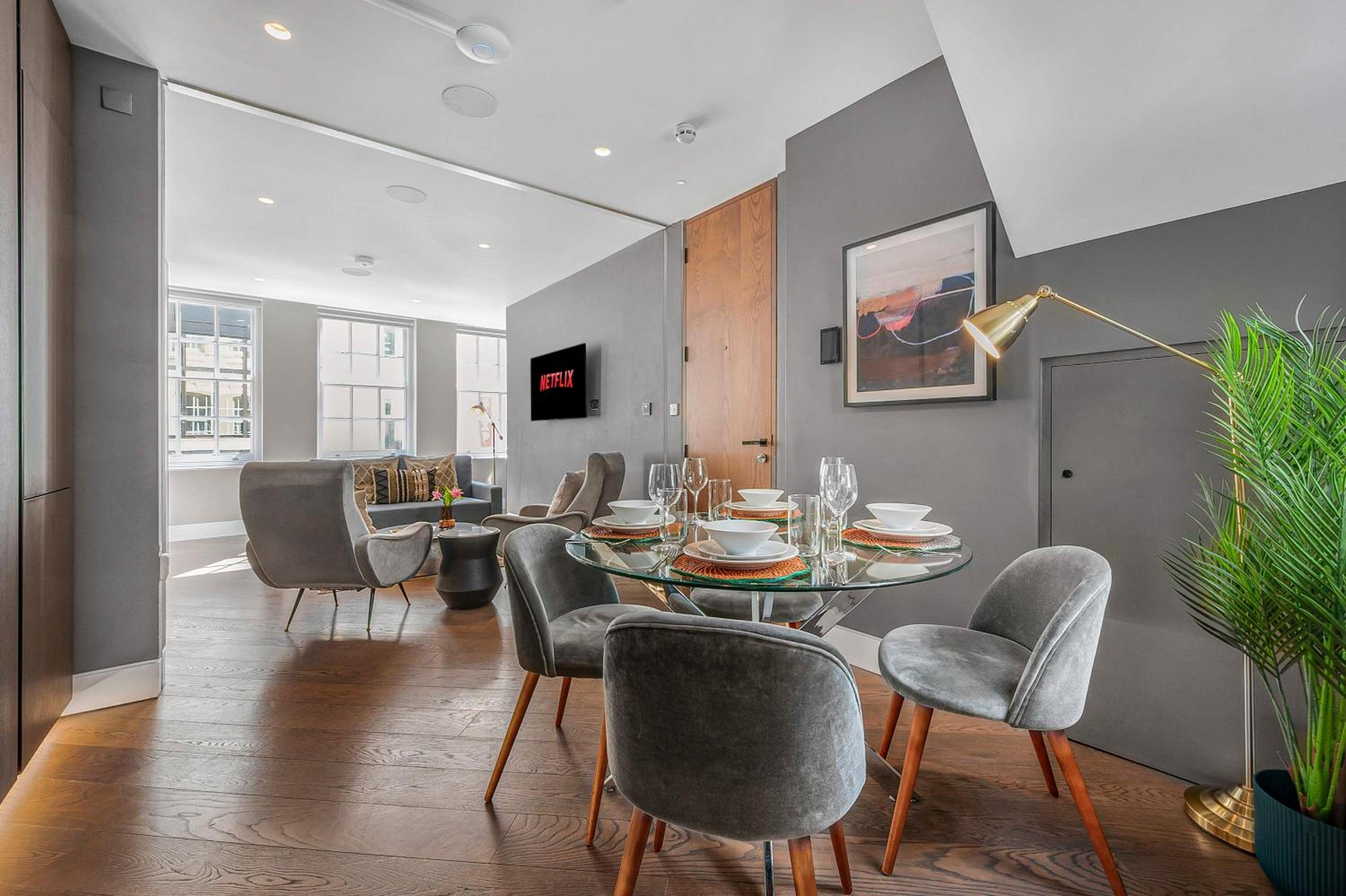 Exclusive 1-bed with AC by Carnaby Street
