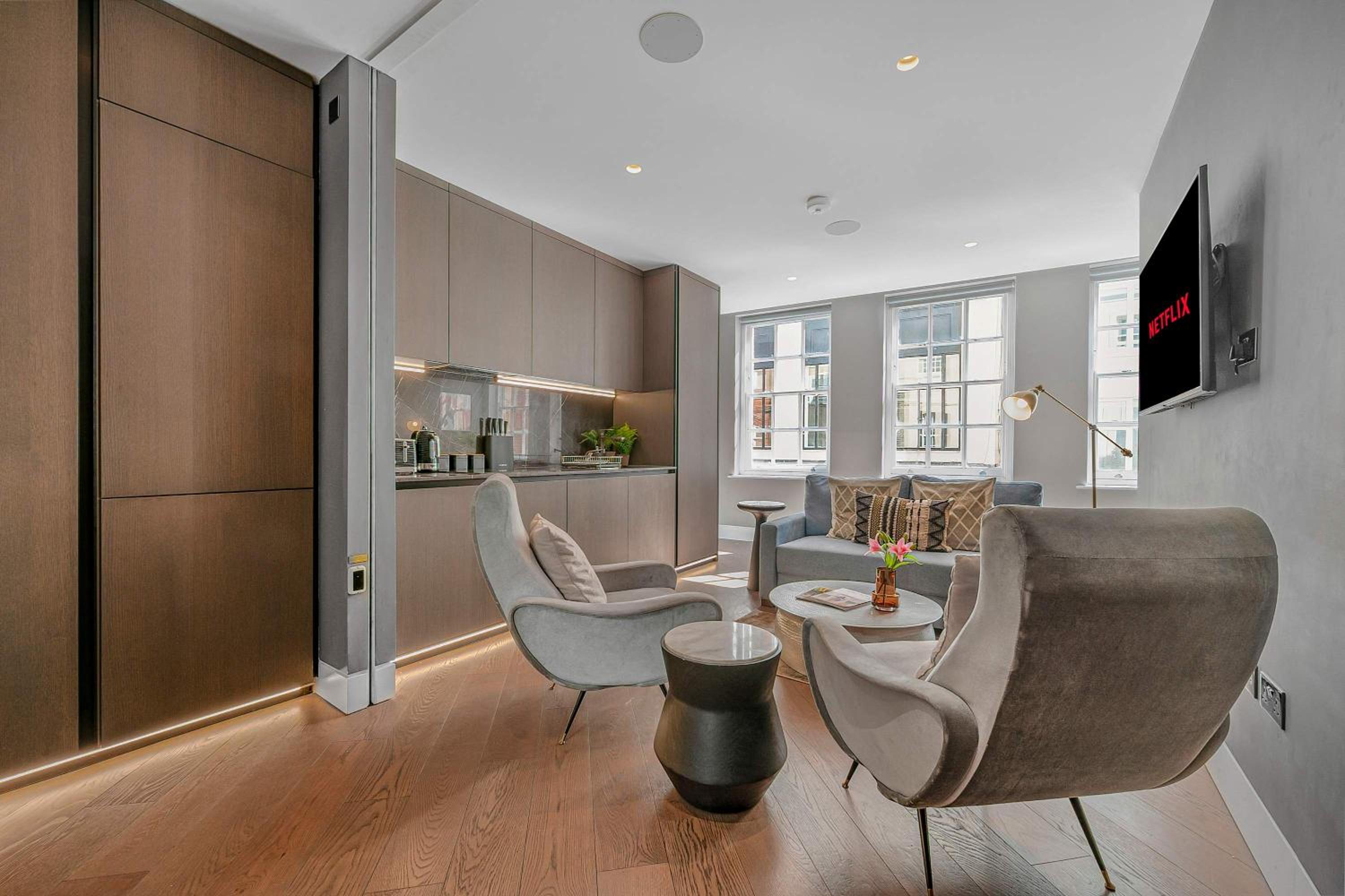 Exclusive 1-bed with AC by Carnaby Street