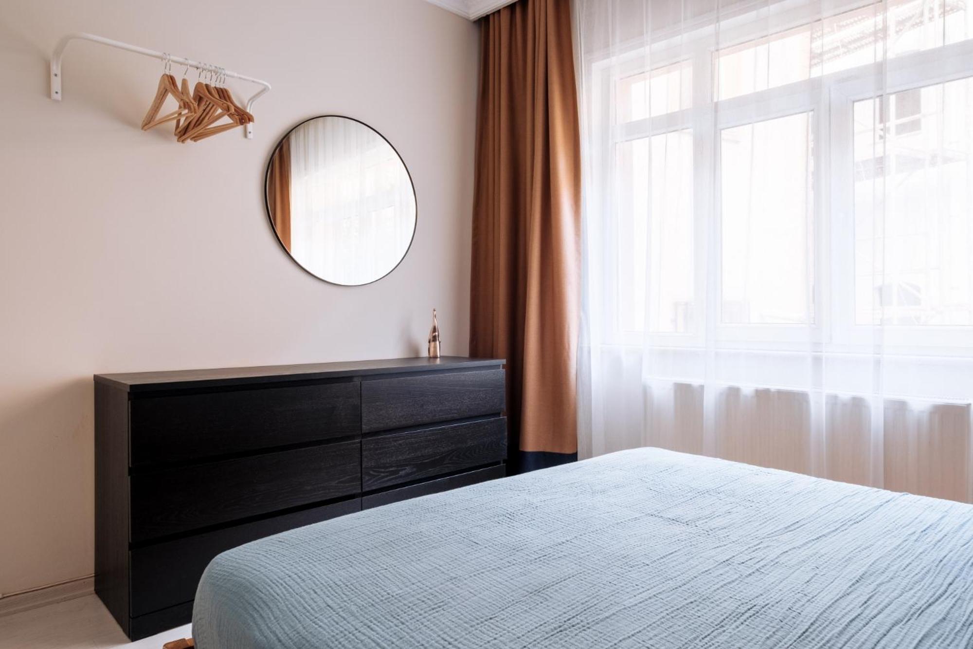 Stylish Flat w Balcony – 5 Mins from Taksim Square