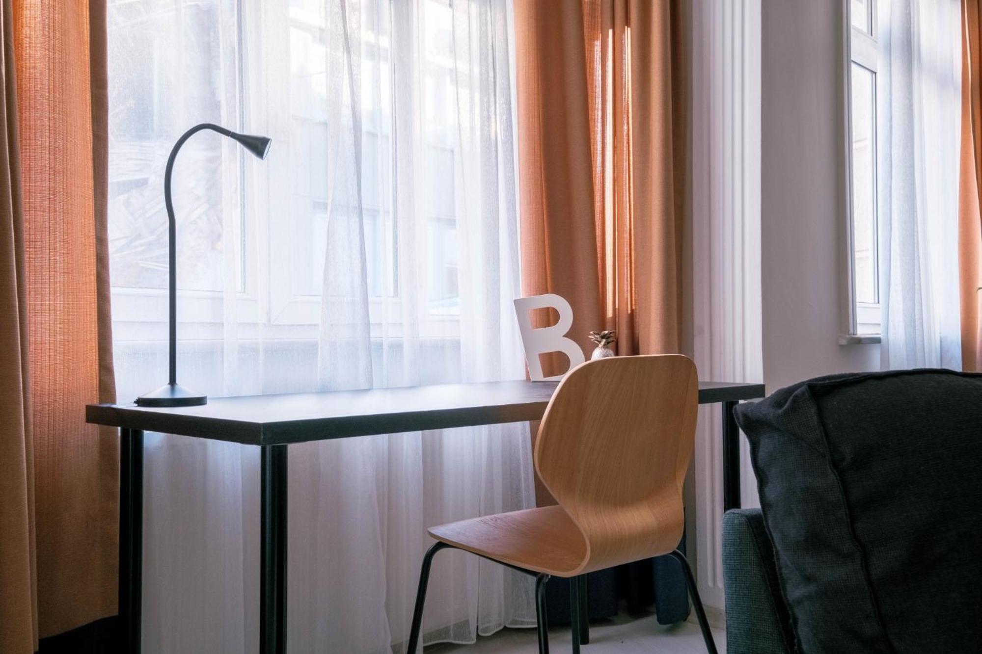 Stylish Flat w Balcony – 5 Mins from Taksim Square