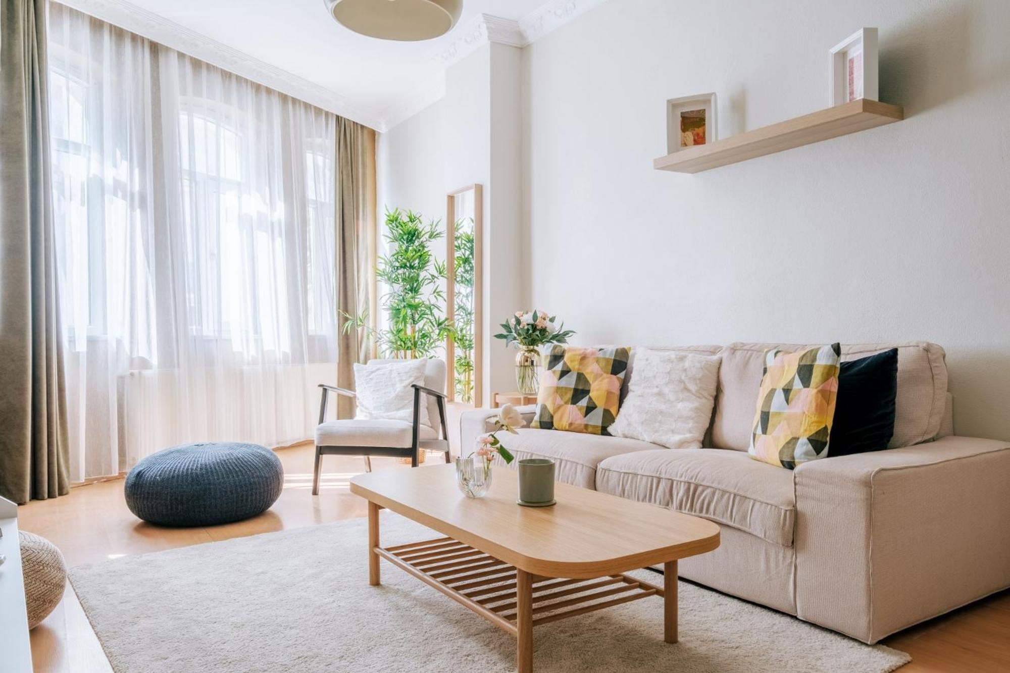 Upscale Apartments w Balcony - Near Istiklal