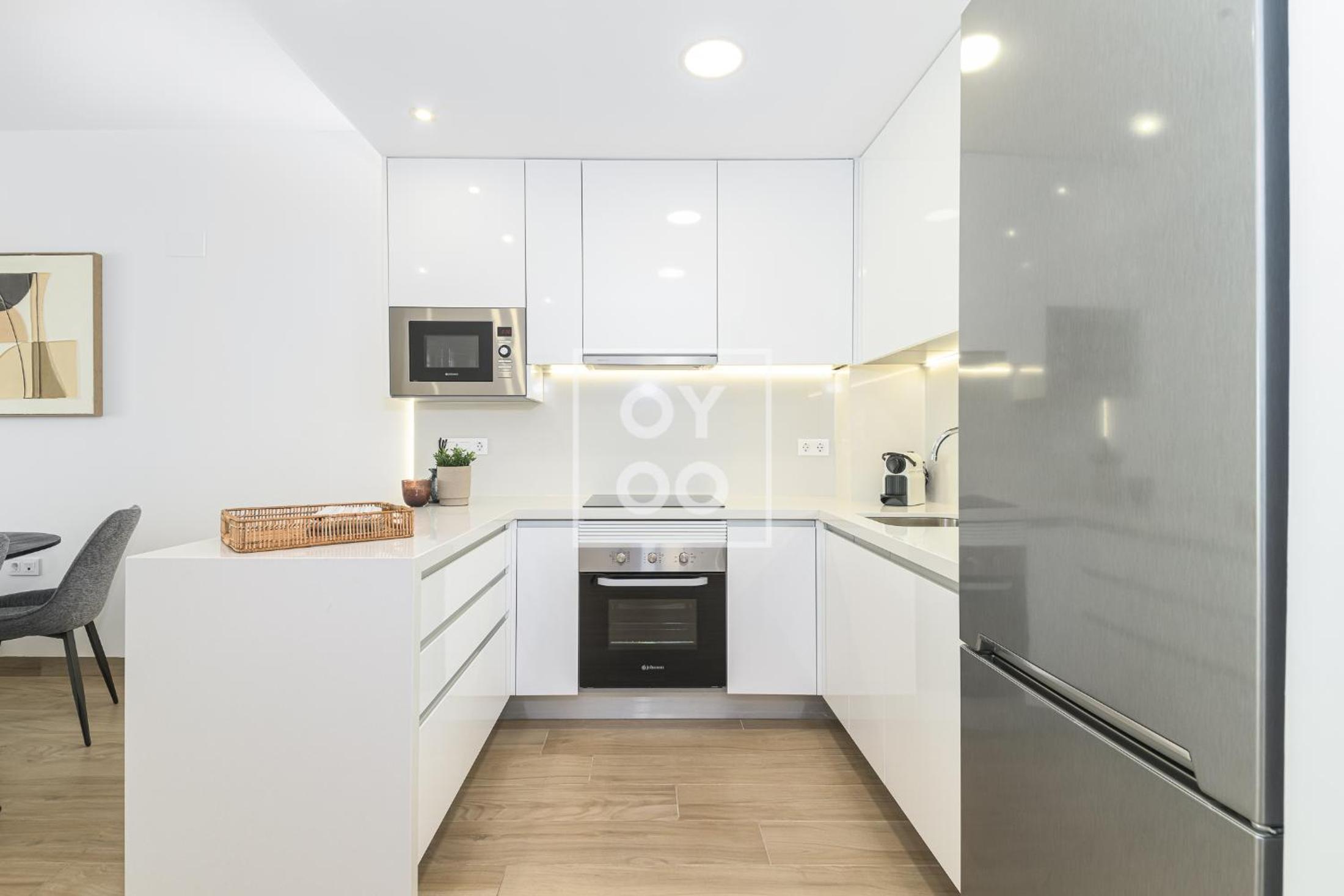 Nalia Horizon Penthouse, Outdoor living with solarium, BBQ, pool, hot tub - by OYOOSTAYS